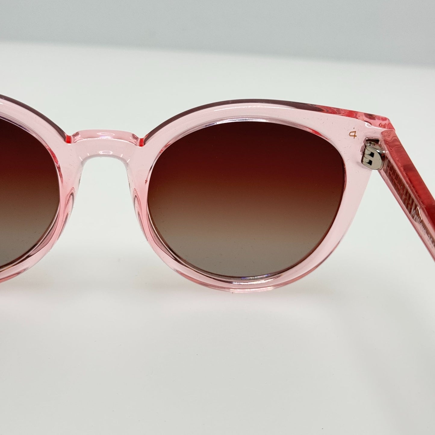 Prive Revaux Sunglasses Mystique 35J Polarized 53-21-145