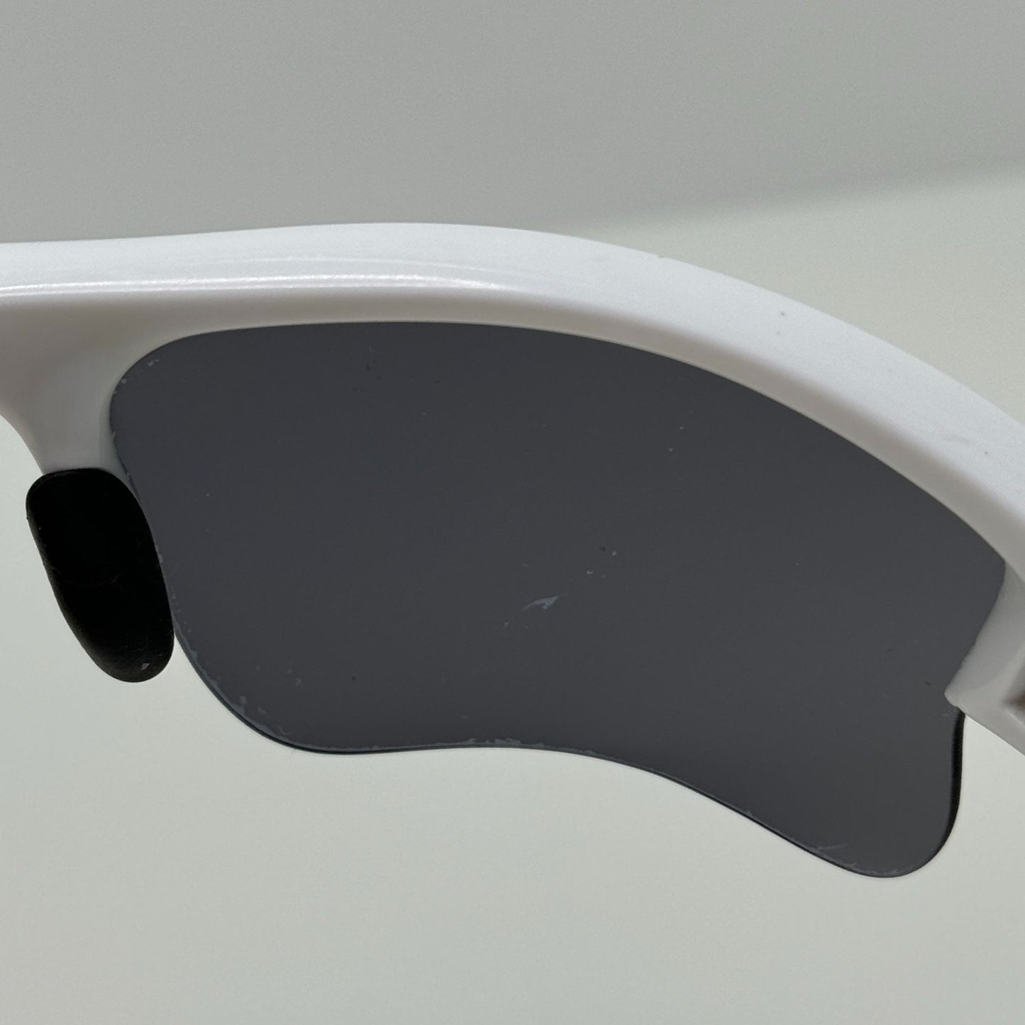 Oakley Sunglasses 03-917 Flak Jacket White 63-14