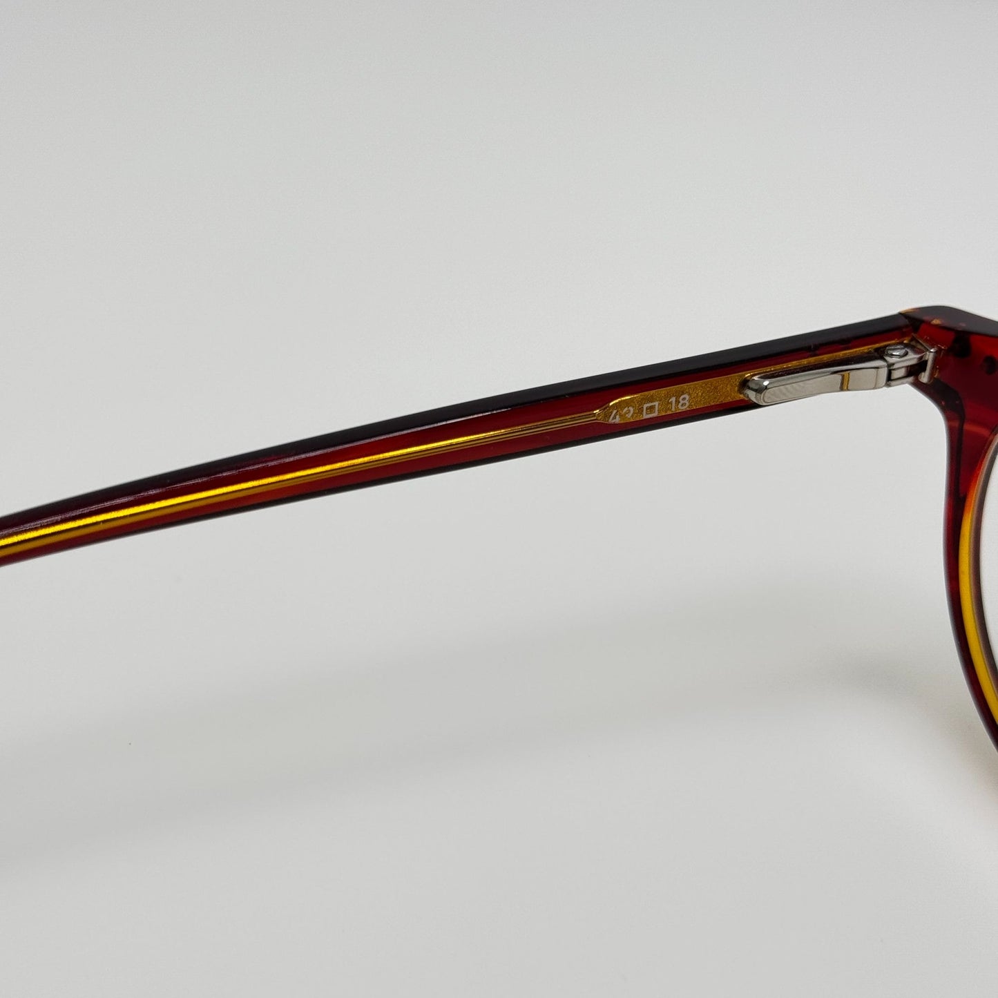 Eyebobs Eyeglasses Eye Glasses Readers 2419 77 Case Closed 49-18 +1.25