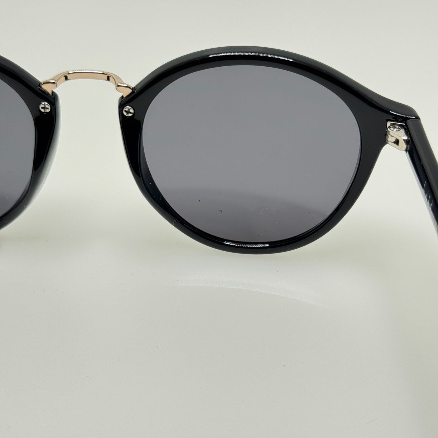 Nicole Miller Sunglasses Canyon Lake C01 52-20-150