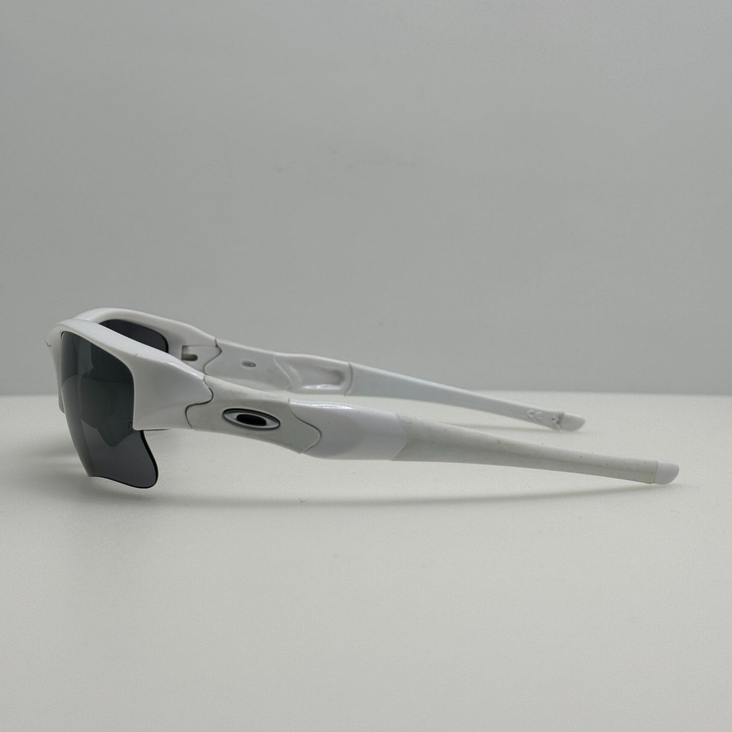 Oakley Sunglasses 03-917 Flak Jacket White 63-14