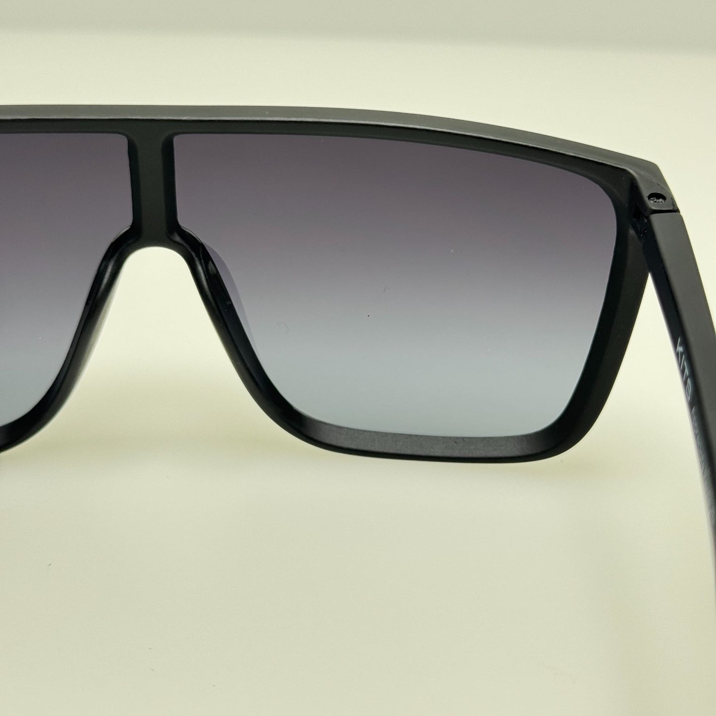 Kits Sunglasses Chase KB02 138-145 Black C