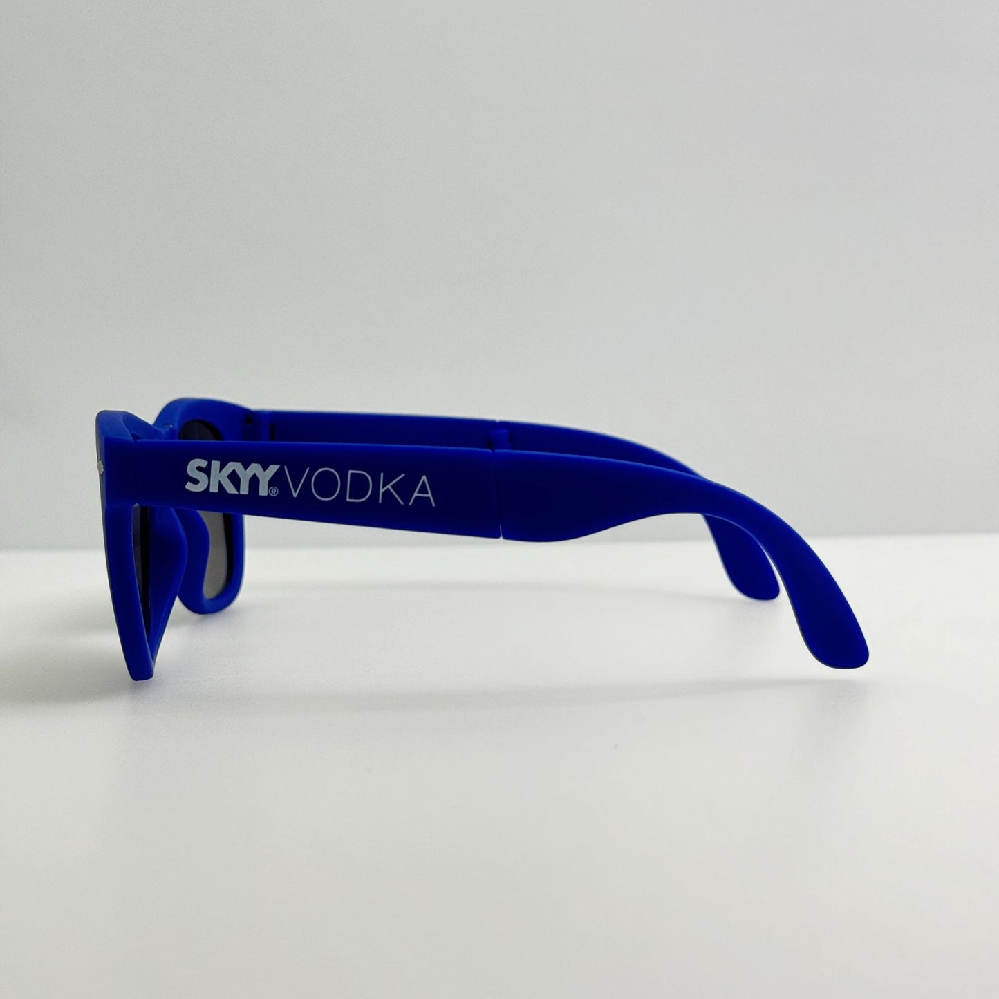 Unbranded Sunglasses Sky Vodka With Bag