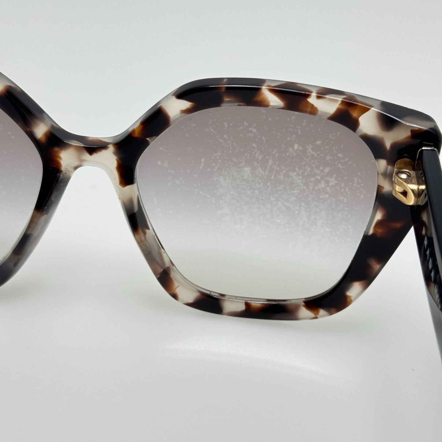 Prada Sunglasses SPR 24X UAO-OA7 52-18-140