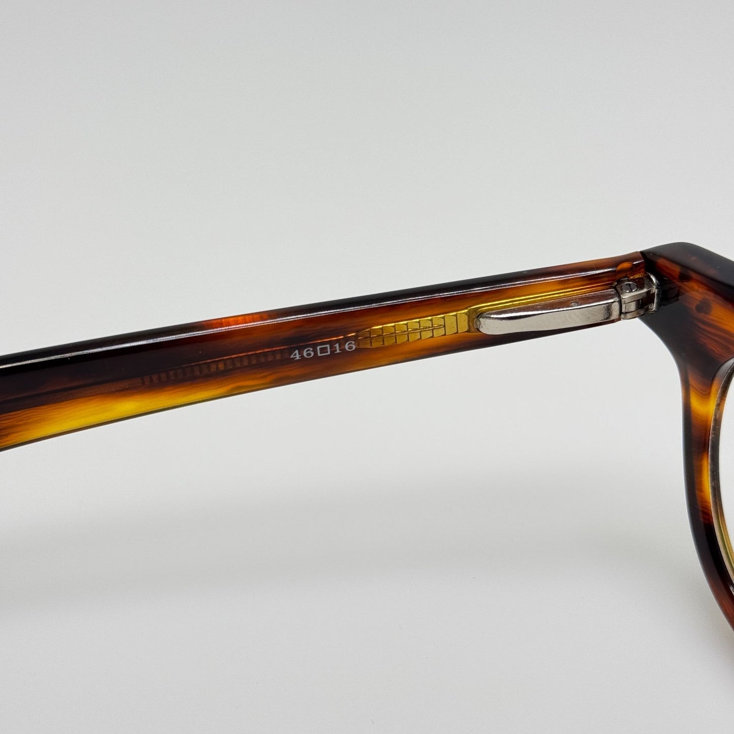 Eyebobs Eyeglasses Eye Glasses Readers 2158 87 Scored 46-16 +2.00