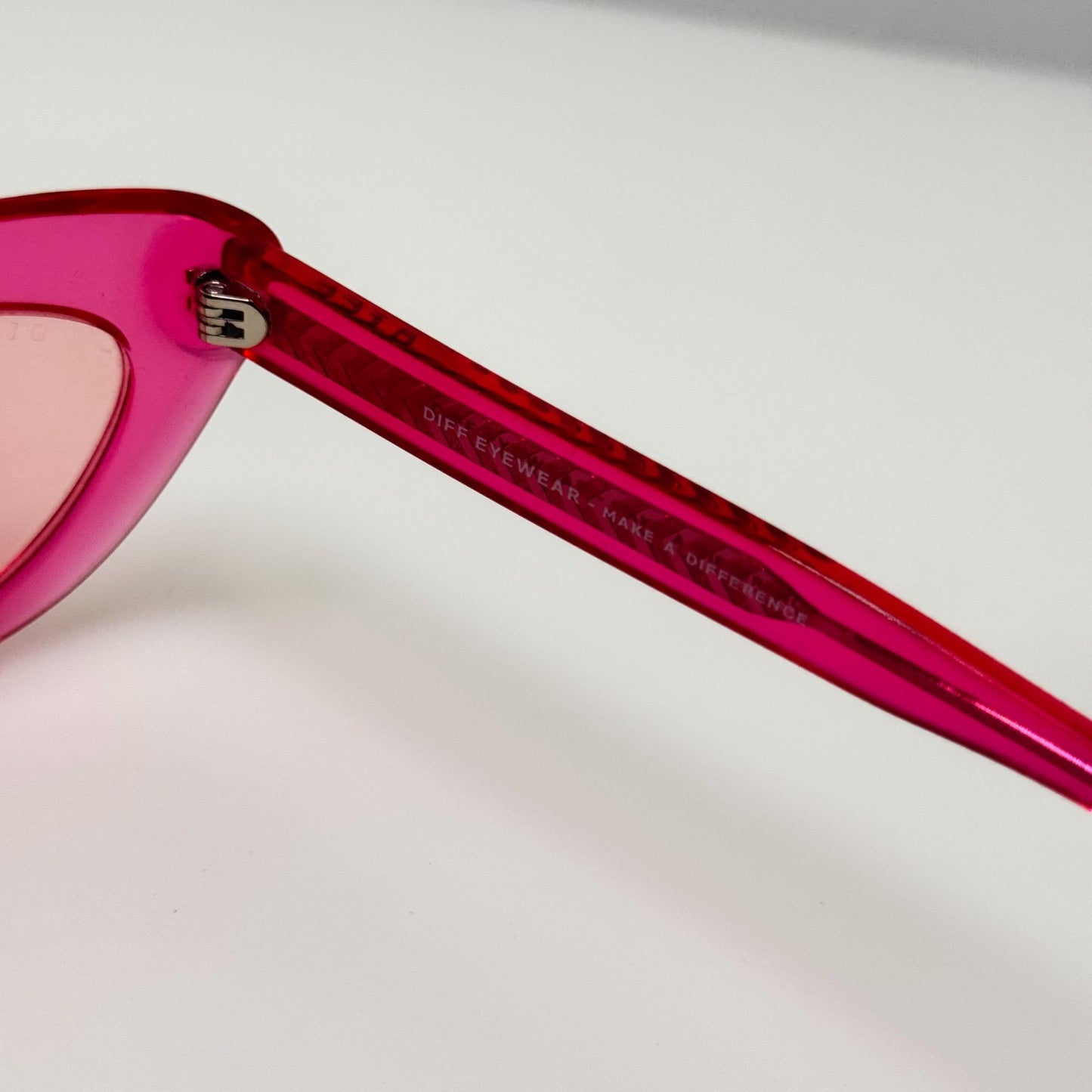 Diff Sunglasses Remy Cleo CP-PN70 Pink