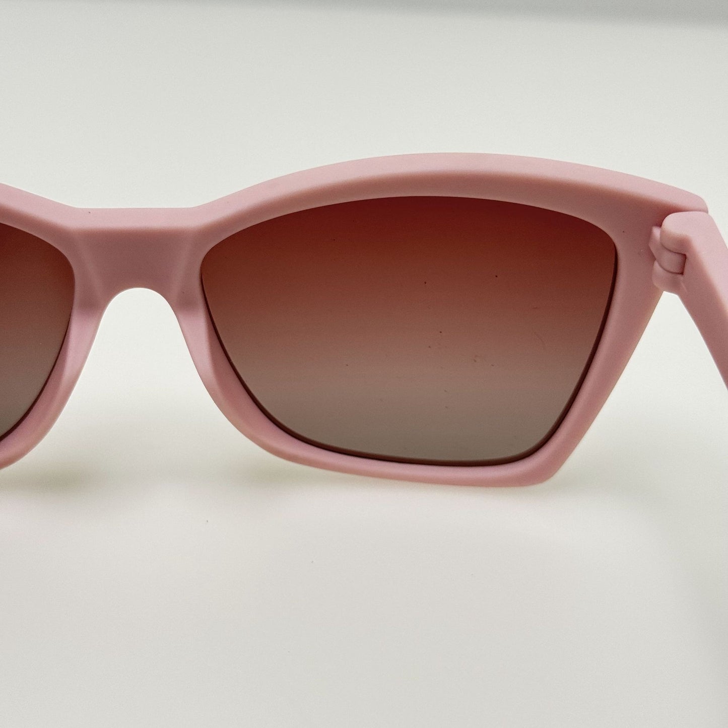 Goodr Sunglasses Rose Retail Therapy