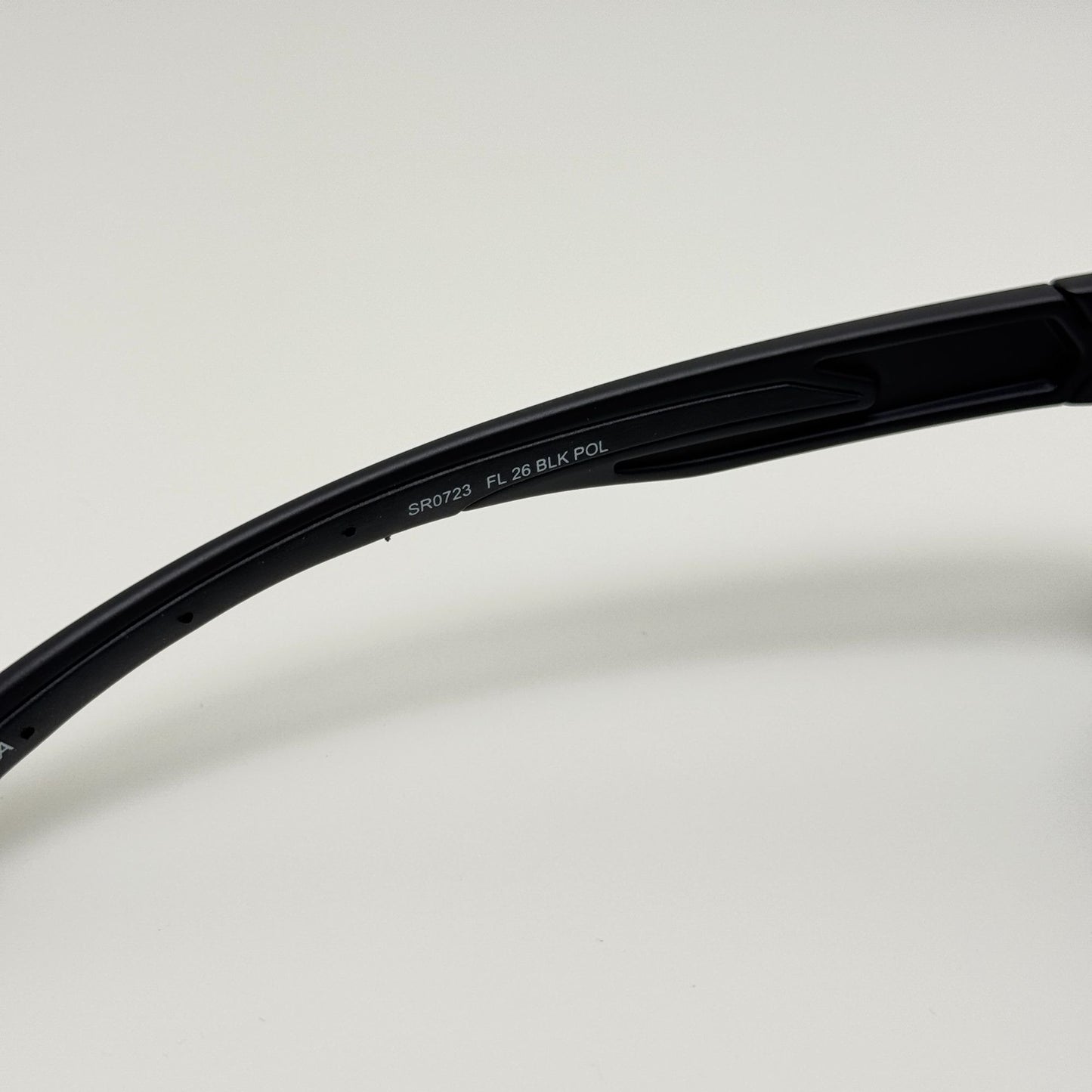 Body Glove Sunglasses SR0723 FL 26 BLK Polarized 62-15-132