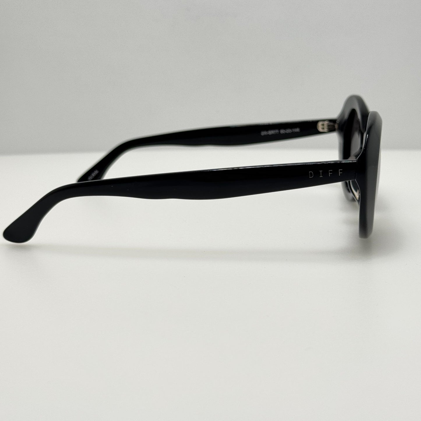 Diff Sunglasses Olivia BK-GR77 Black 50-20-145