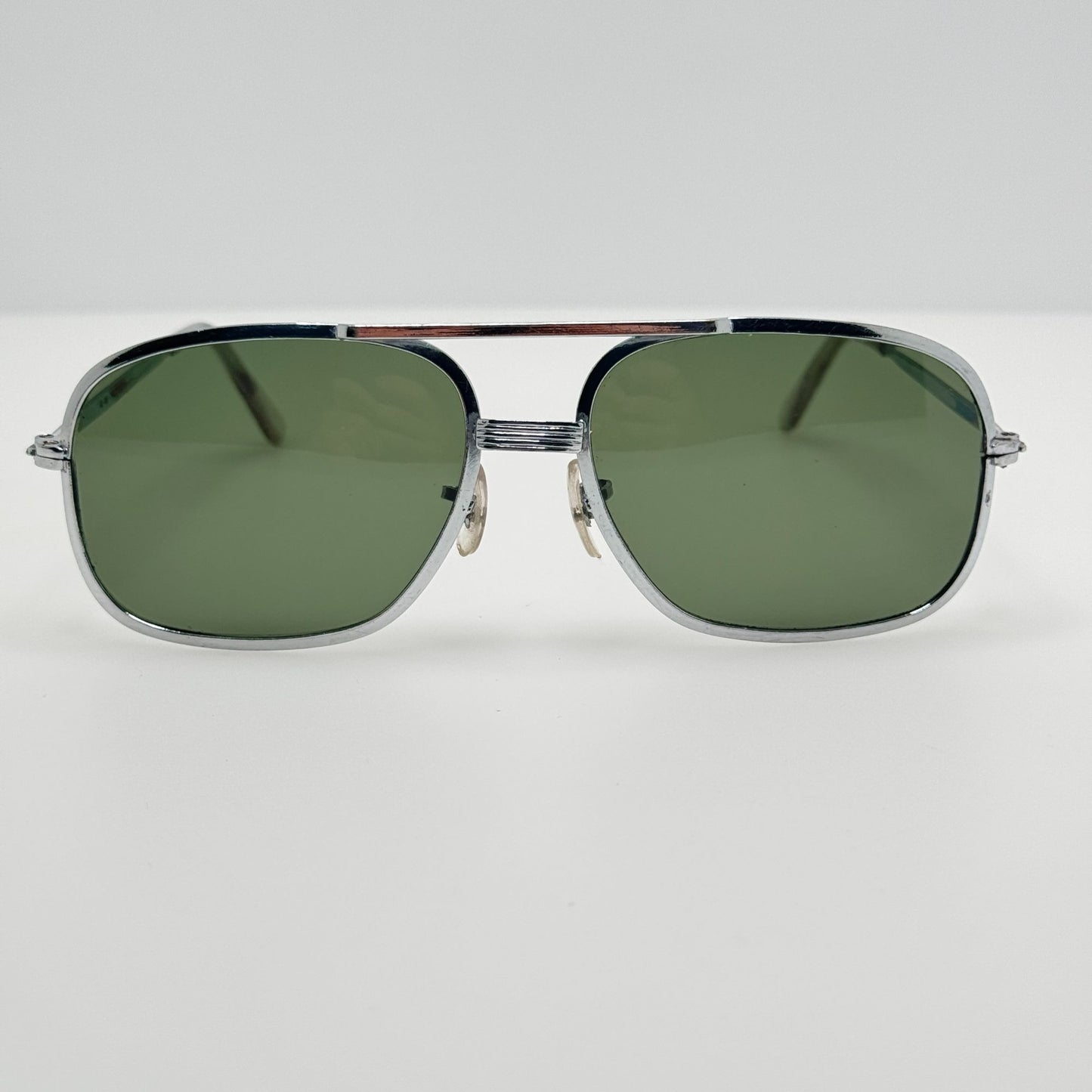 Unbranded Sunglasses 4-W Taiwan Silver Vintage Glass Lenses