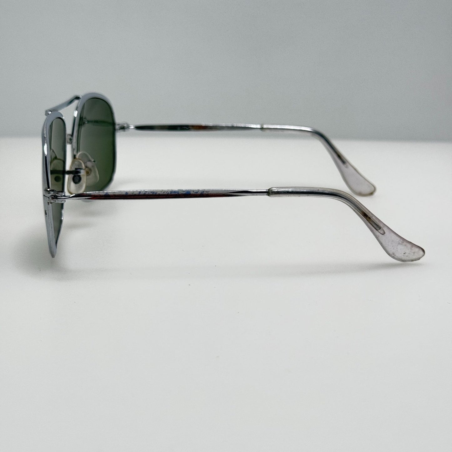 Unbranded Sunglasses 4-W Taiwan Silver Vintage Glass Lenses