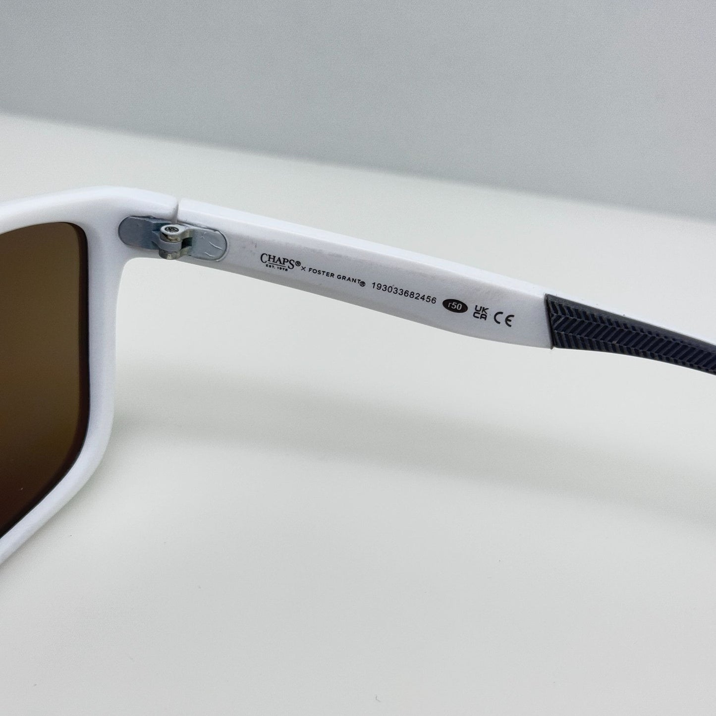 Chaps Sunglasses SR1023 CHP 23 359 DI WHT Foster Grant
