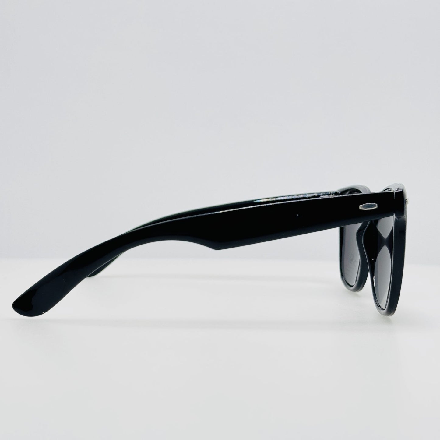 Pan Oceanic Sunglasses Black Nylon Taiwan R.O.C. Vintage Retro Peanuts Snoopy
