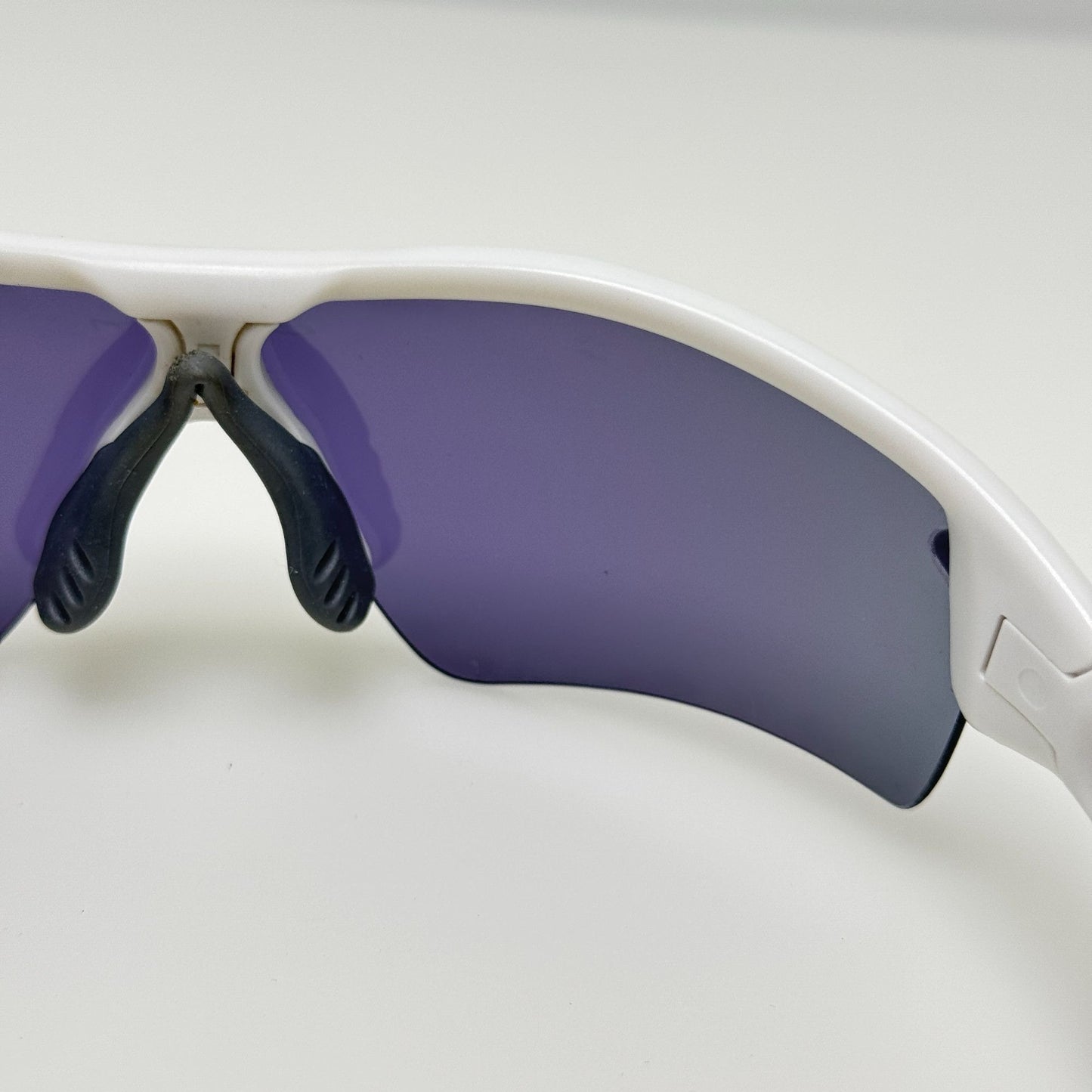 Oakley Sunglasses 29-214 Radar White USA 136