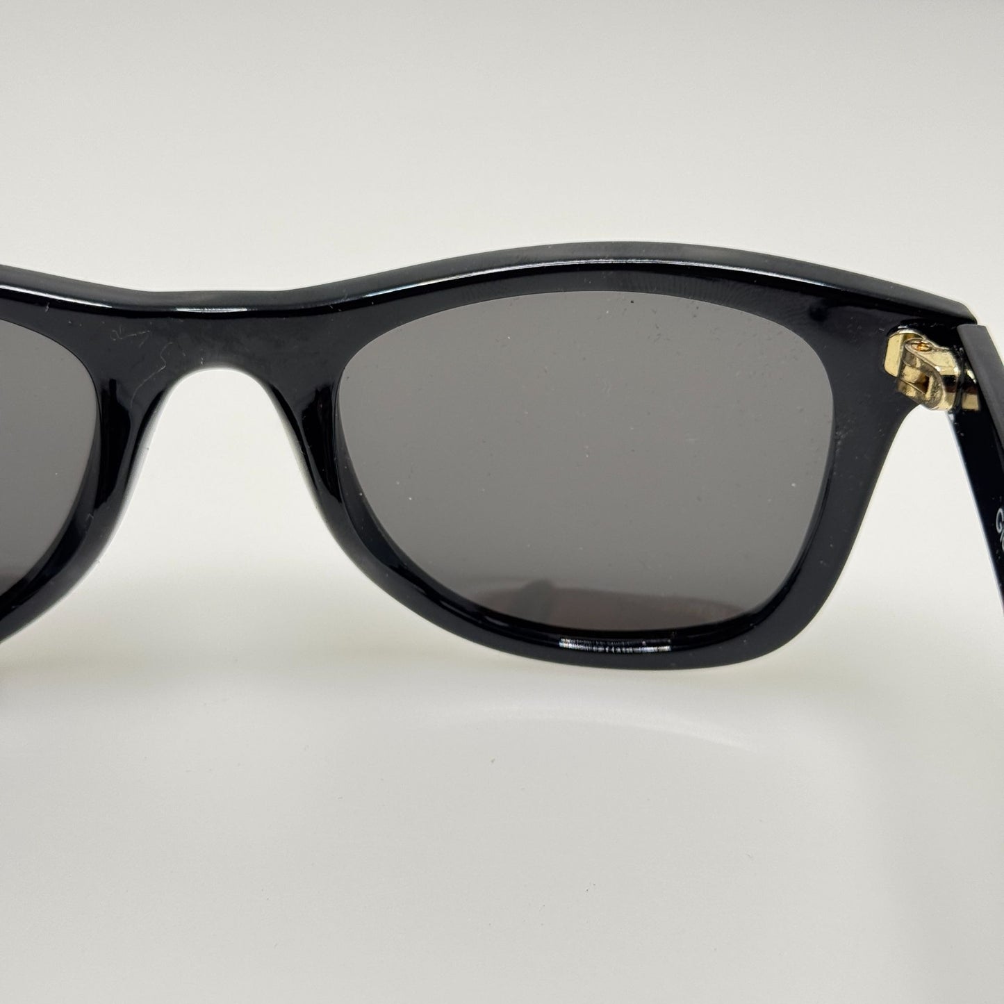 Gioventu Sunglasses DE545 Black Polarized 50-23-142