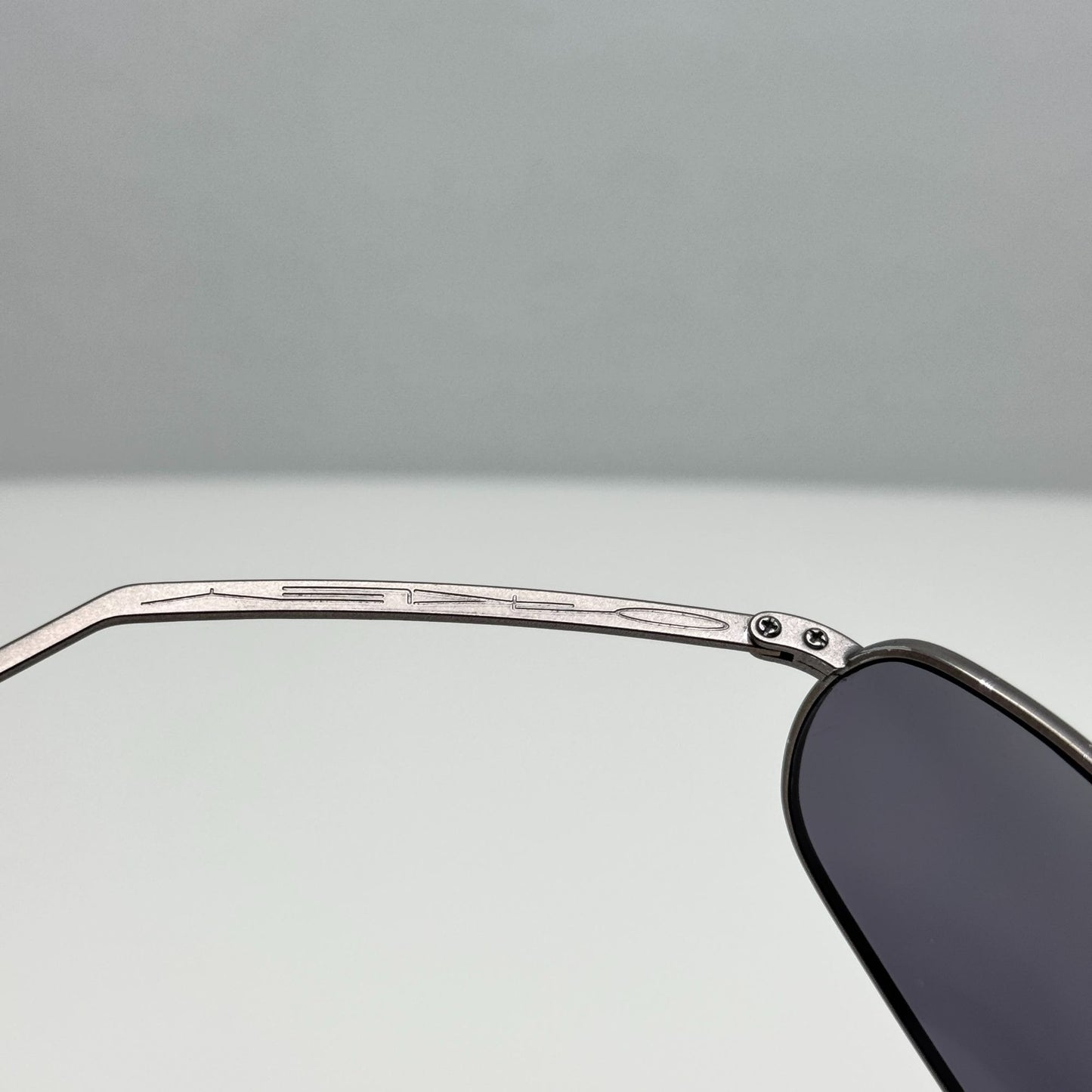Oakley Sunglasses Square Wire 1.0 Grey USA