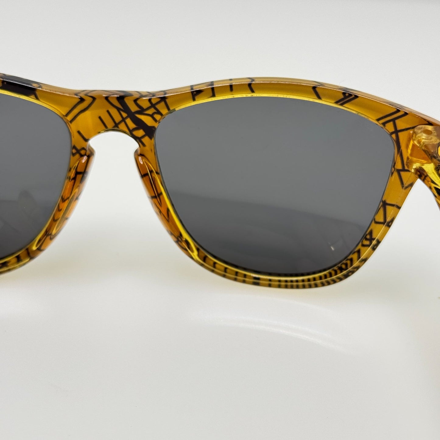 Oakley Sunglasses OO9013-D255 Frogskins Polarized 55-17-139