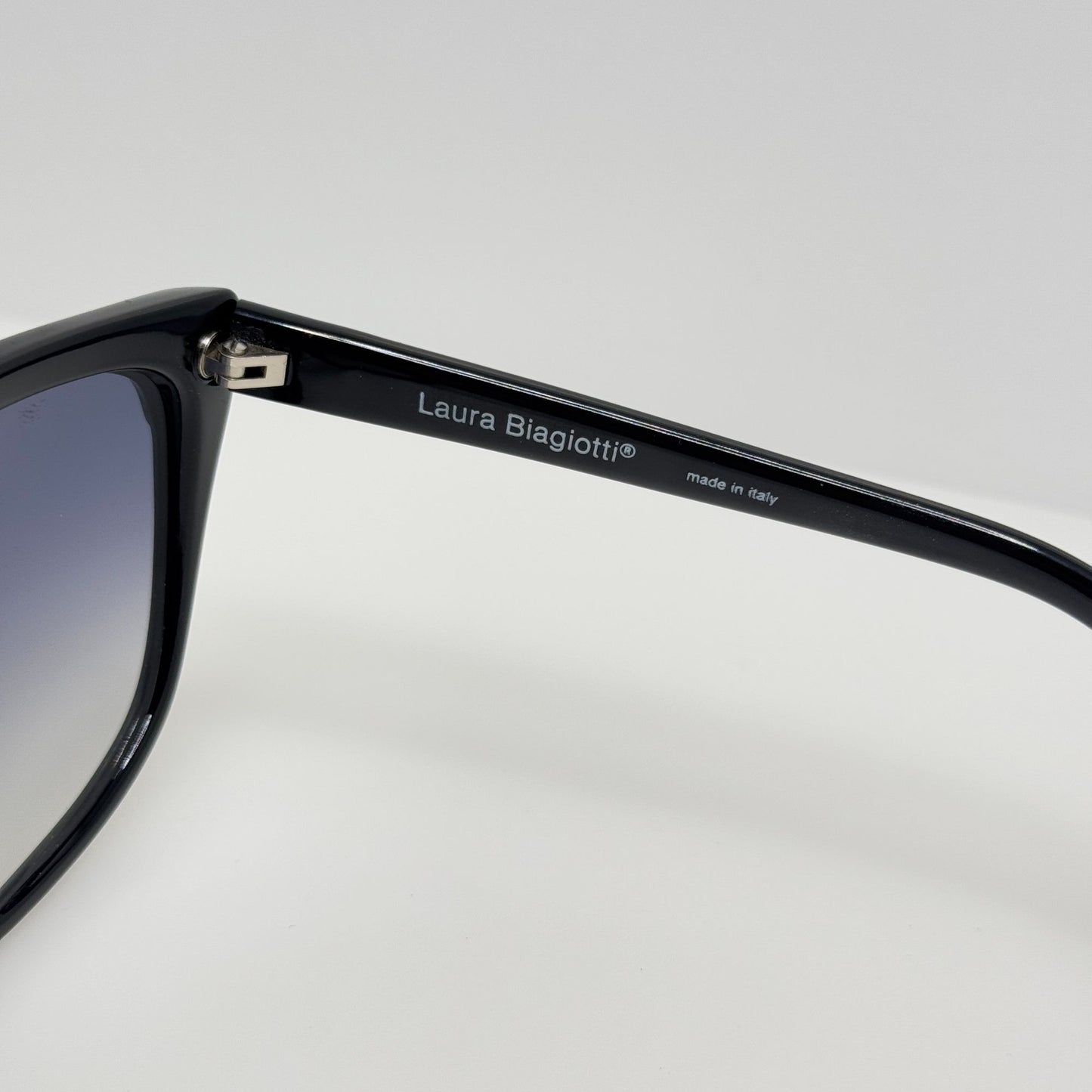 Laura Biagiotti Sunglasses P7 120L Vintage Retro Black Italy