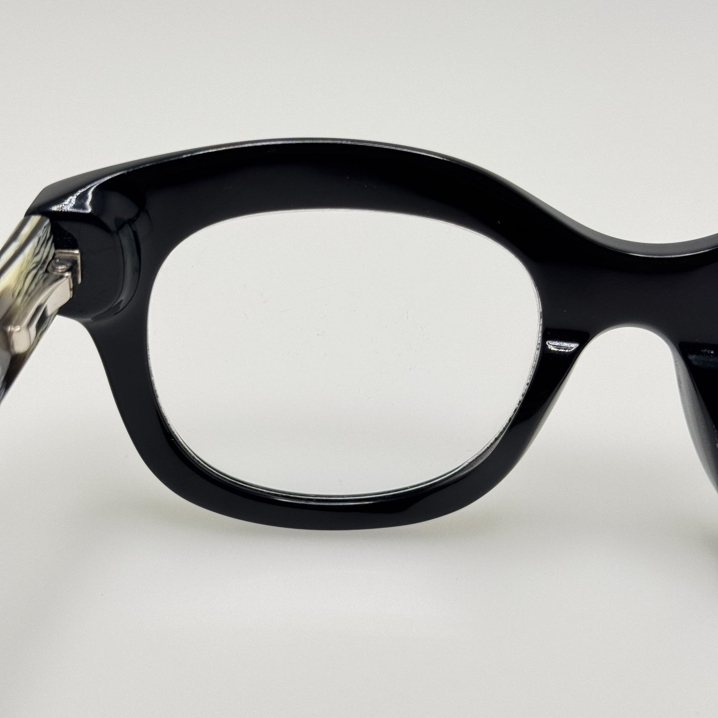 Eyebobs Eyeglasses Eye Glasses Readers 151P 18 Fringe Benefits