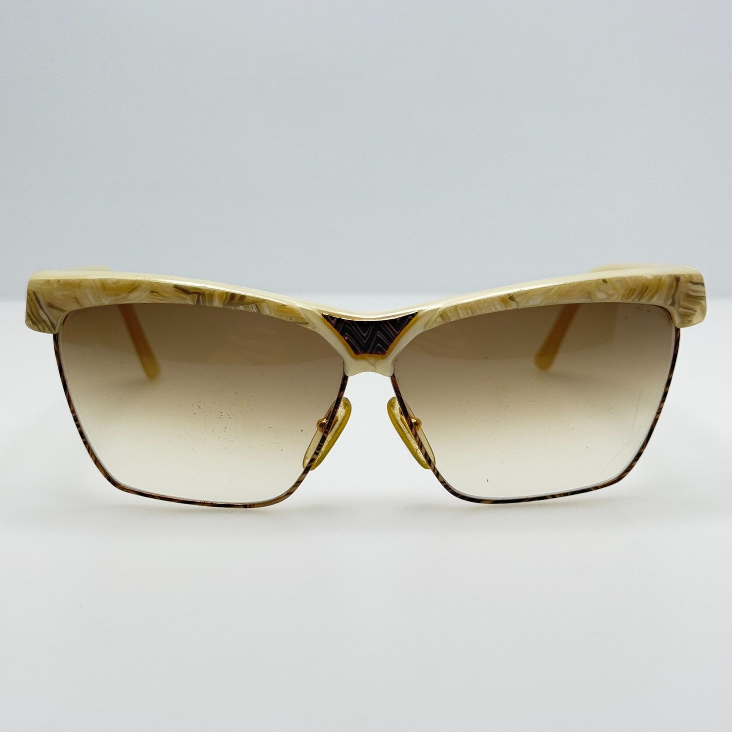 Laura Biagiotti Sunglasses Vintage Retro Pearl Gold