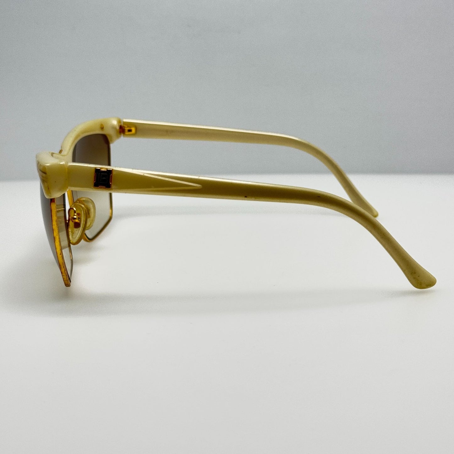 Laura Biagiotti Sunglasses Vintage Retro Pearl Gold