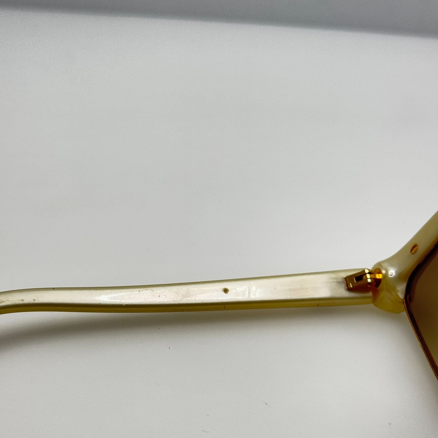 Laura Biagiotti Sunglasses Vintage Retro Pearl Gold