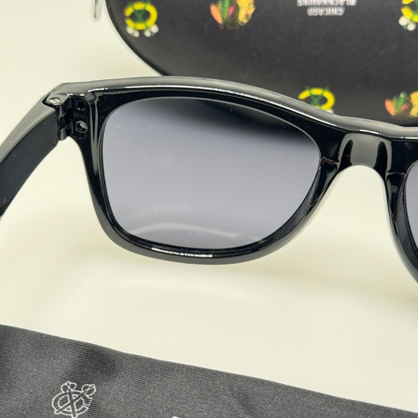 Chicago Blackhawks Sunglasses Promo Private Bank With Case