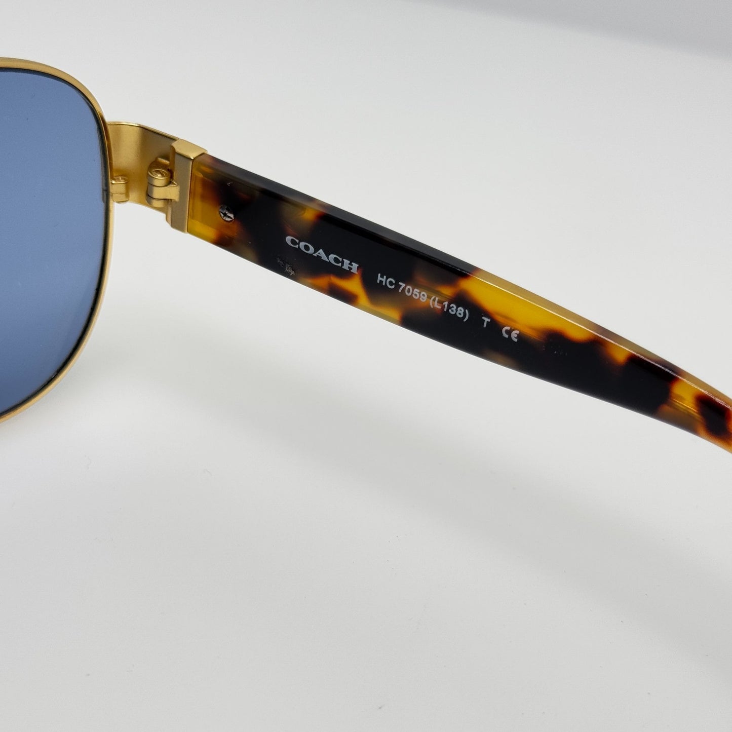 Coach Sunglasses HC 7059 L138 92001U Gold Tokyo Tortoise 58-15-135
