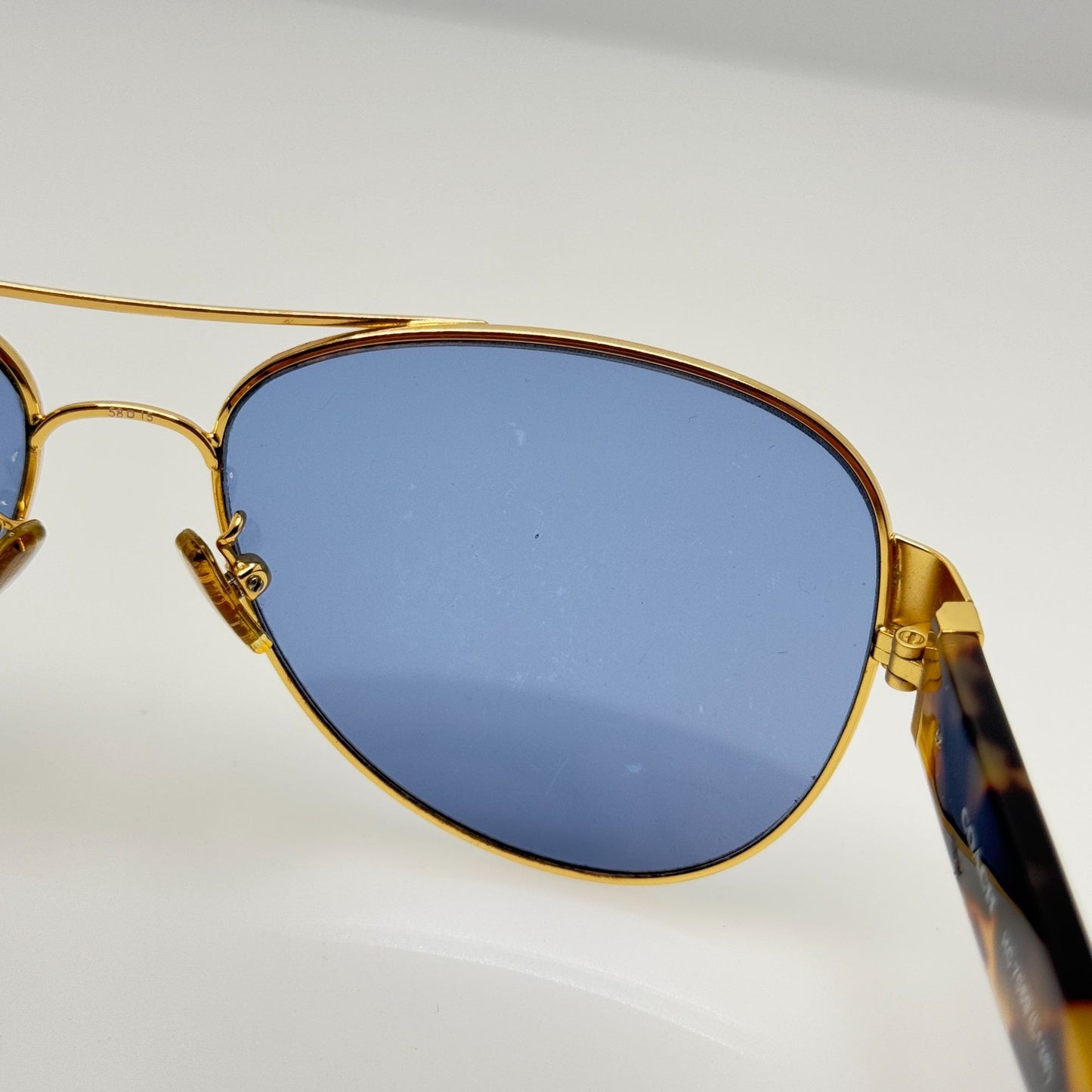 Coach Sunglasses HC 7059 L138 92001U Gold Tokyo Tortoise 58-15-135
