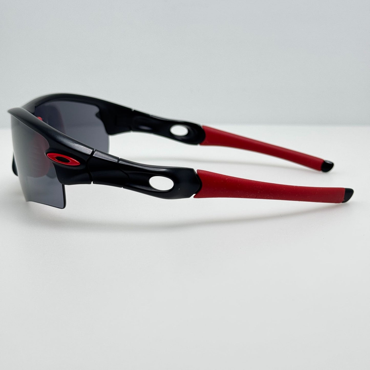 Oakley Sunglasses Radar Black Red