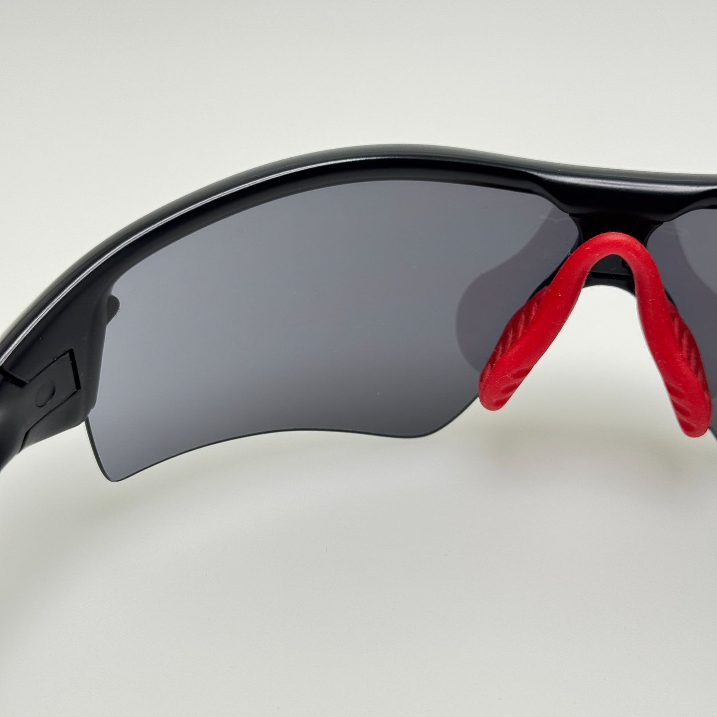 Oakley Sunglasses Radar Black Red