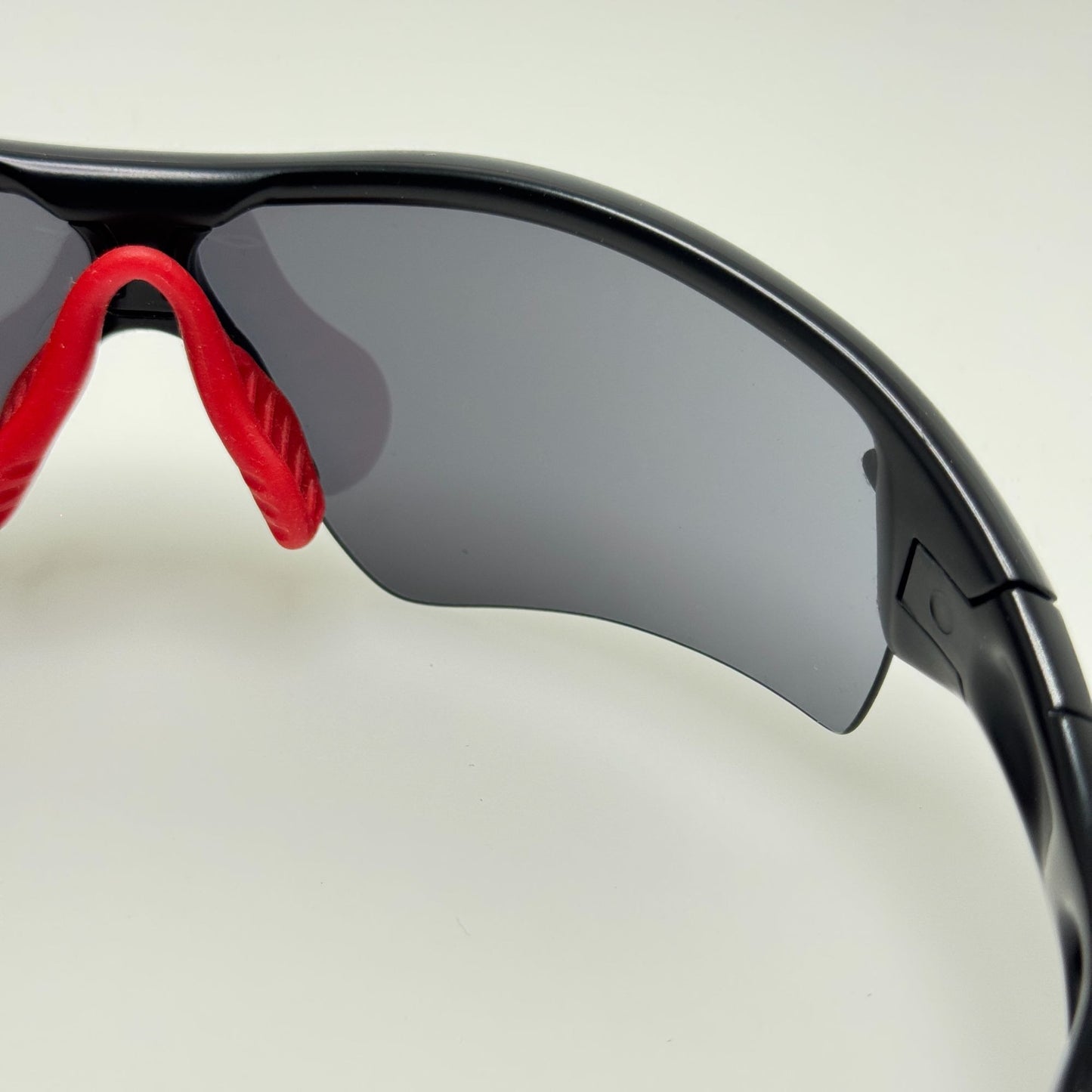 Oakley Sunglasses Radar Black Red
