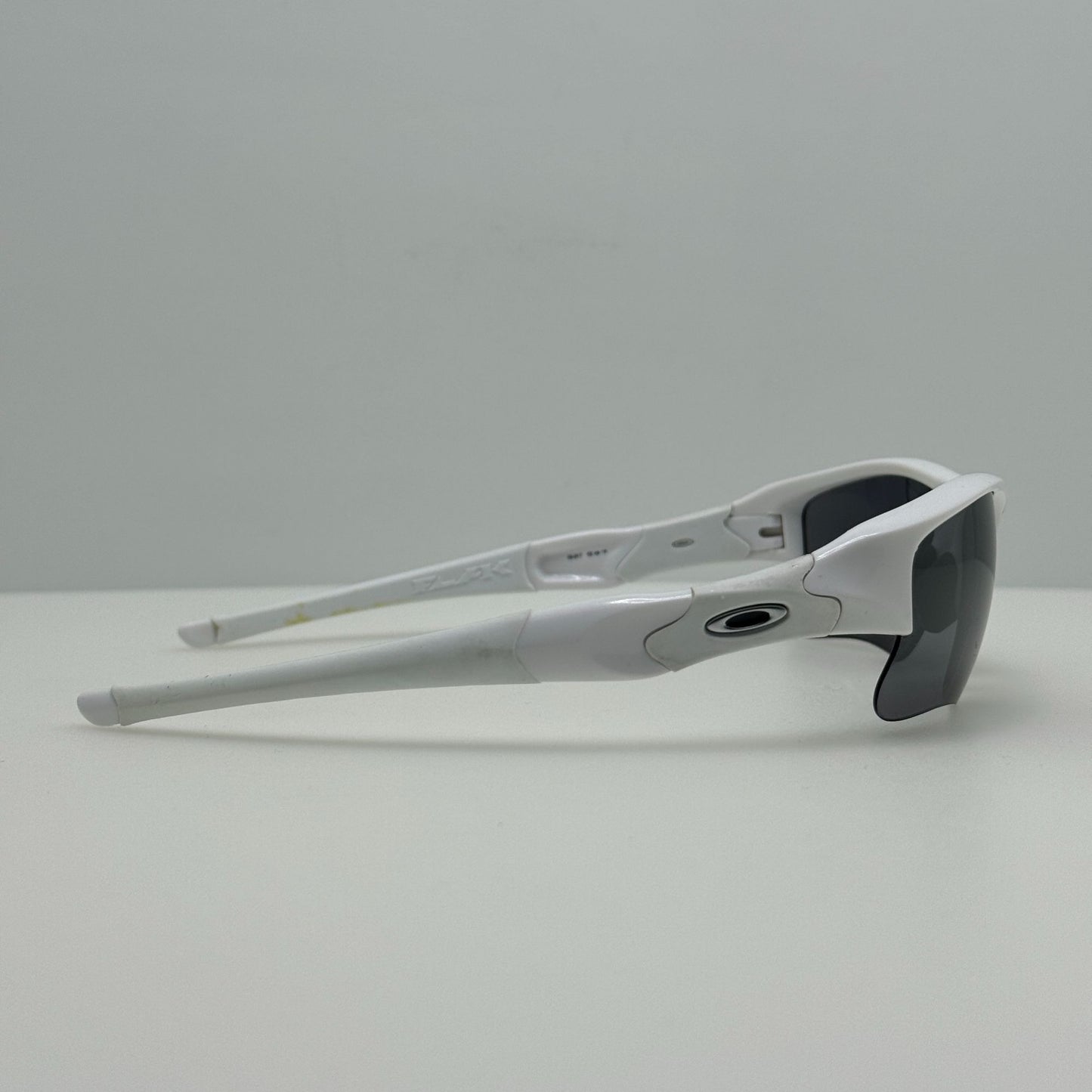 Oakley Sunglasses 03-917 Flak Jacket White 63-14