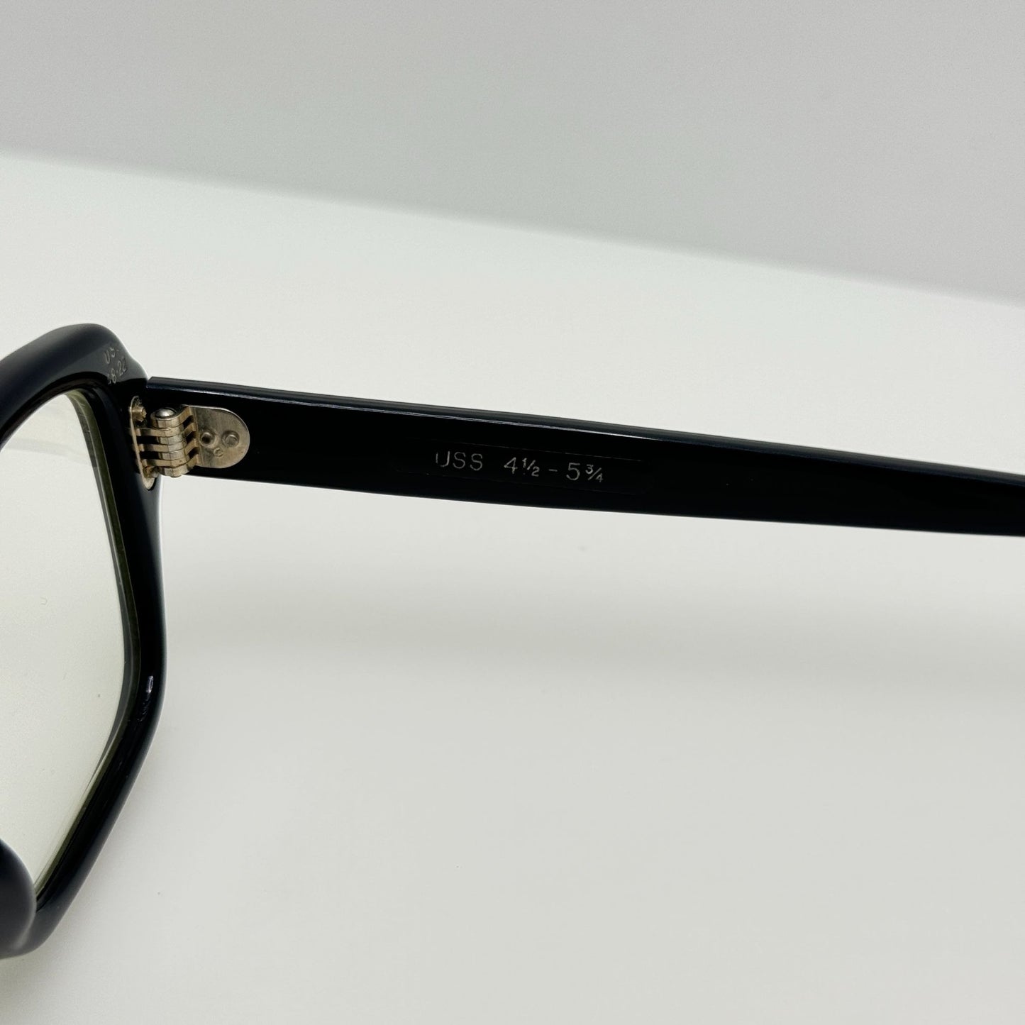 USS Eyeglasses Eye Glasses Frames Black 4 1/2 5 3/4 Black 48-22