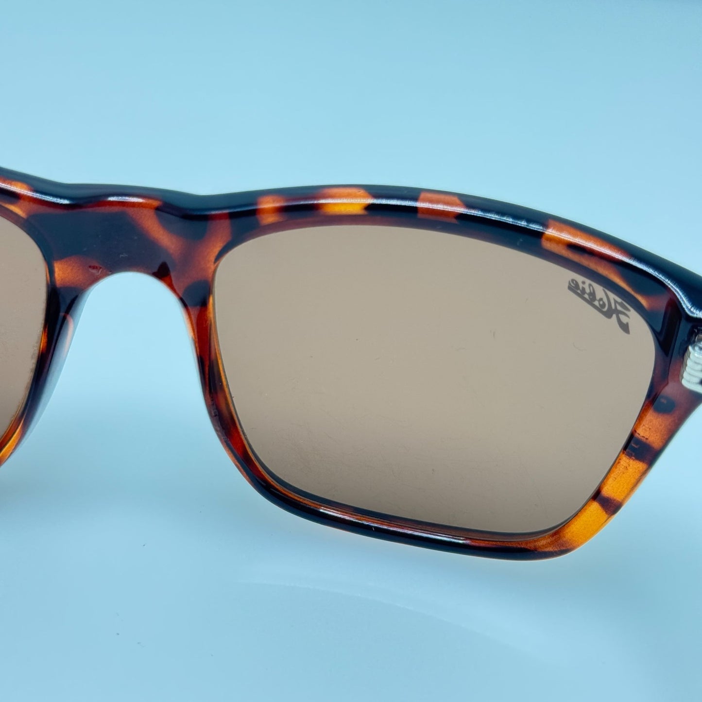 Hobie Sunglasses Woody Motion Collection Polarized 56-19-139 Read Description