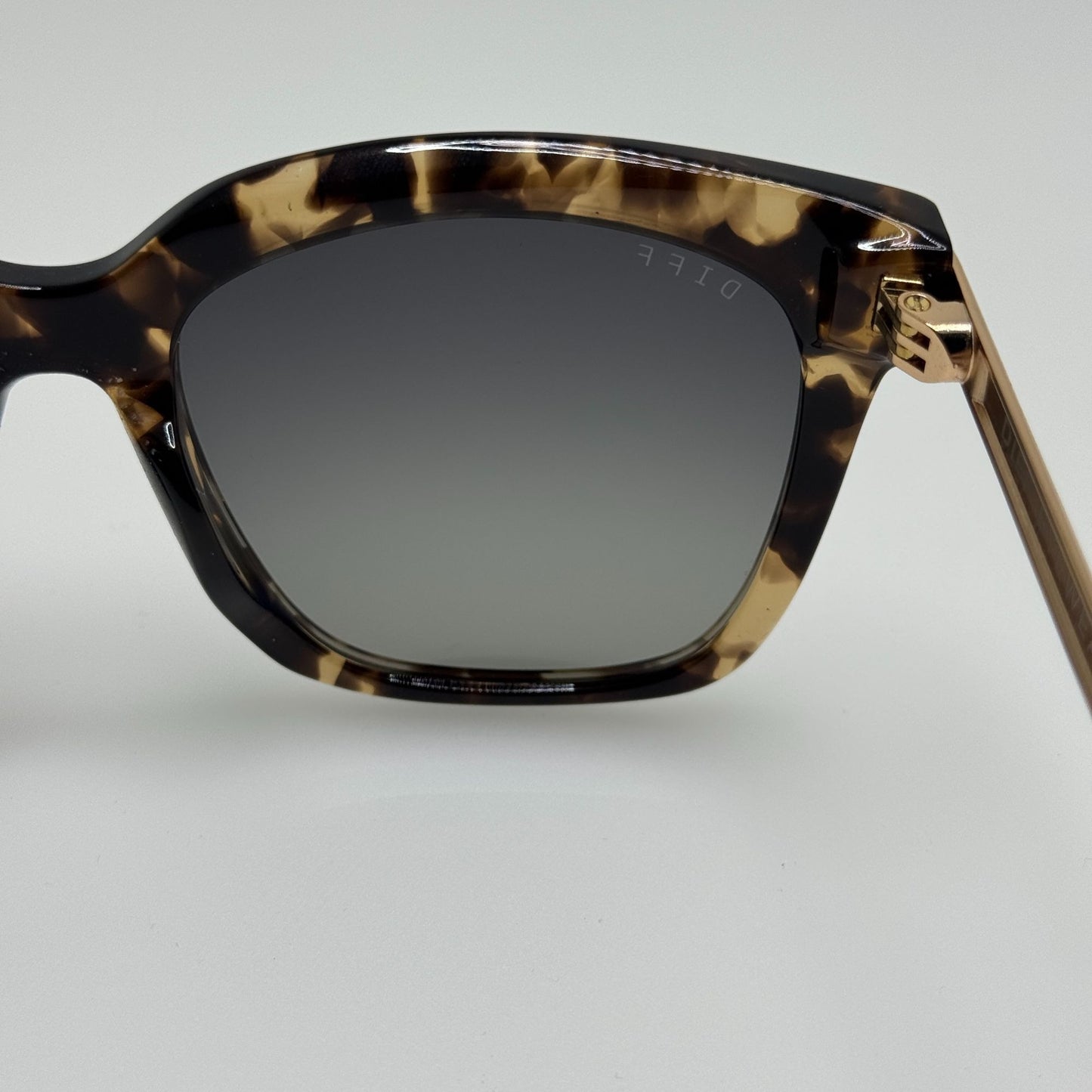 Diff Sunglasses Bella ET-GG10P Polarized Tortoise 54-19-142