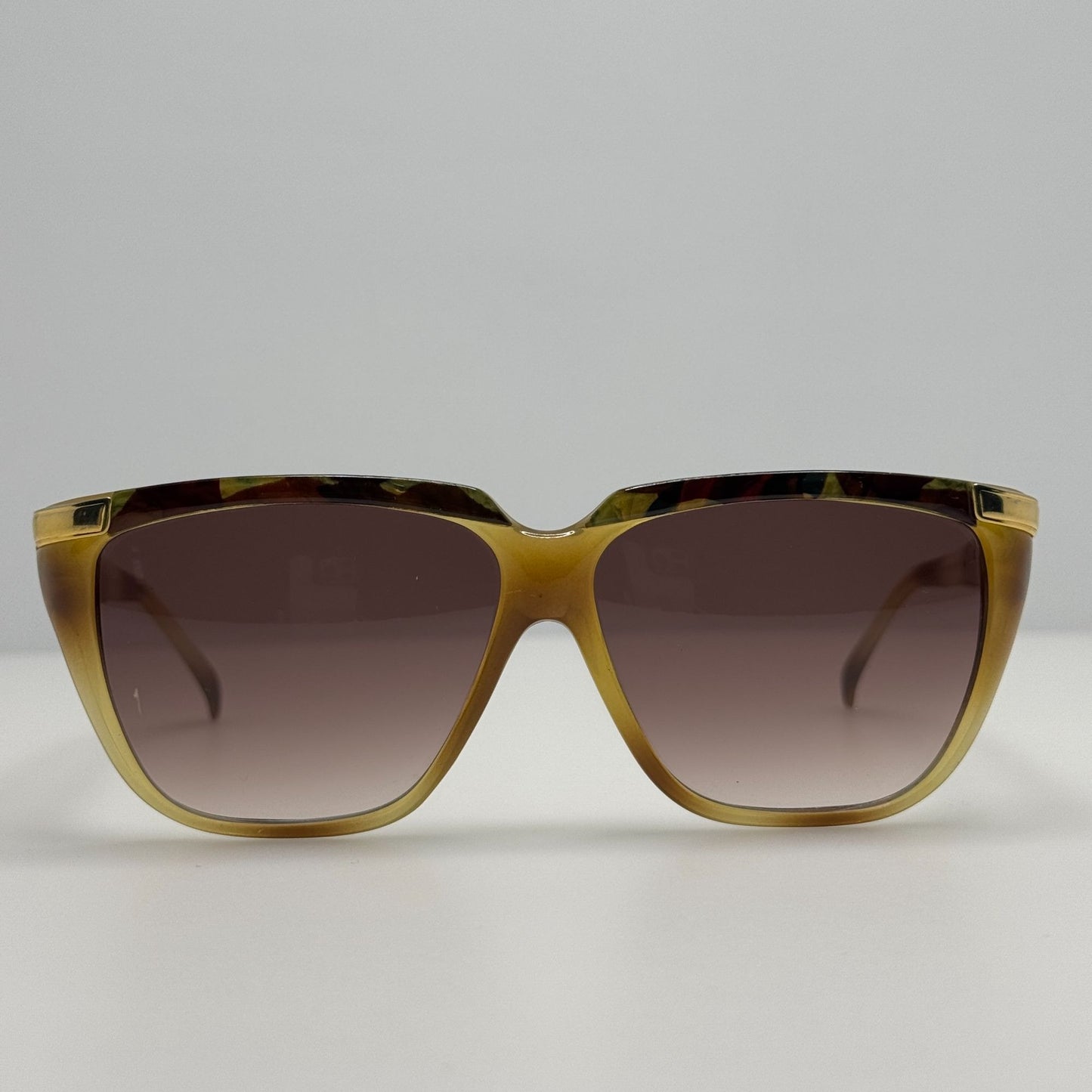 Ellen Tracy Sunglasses D35 121-1 Vintage