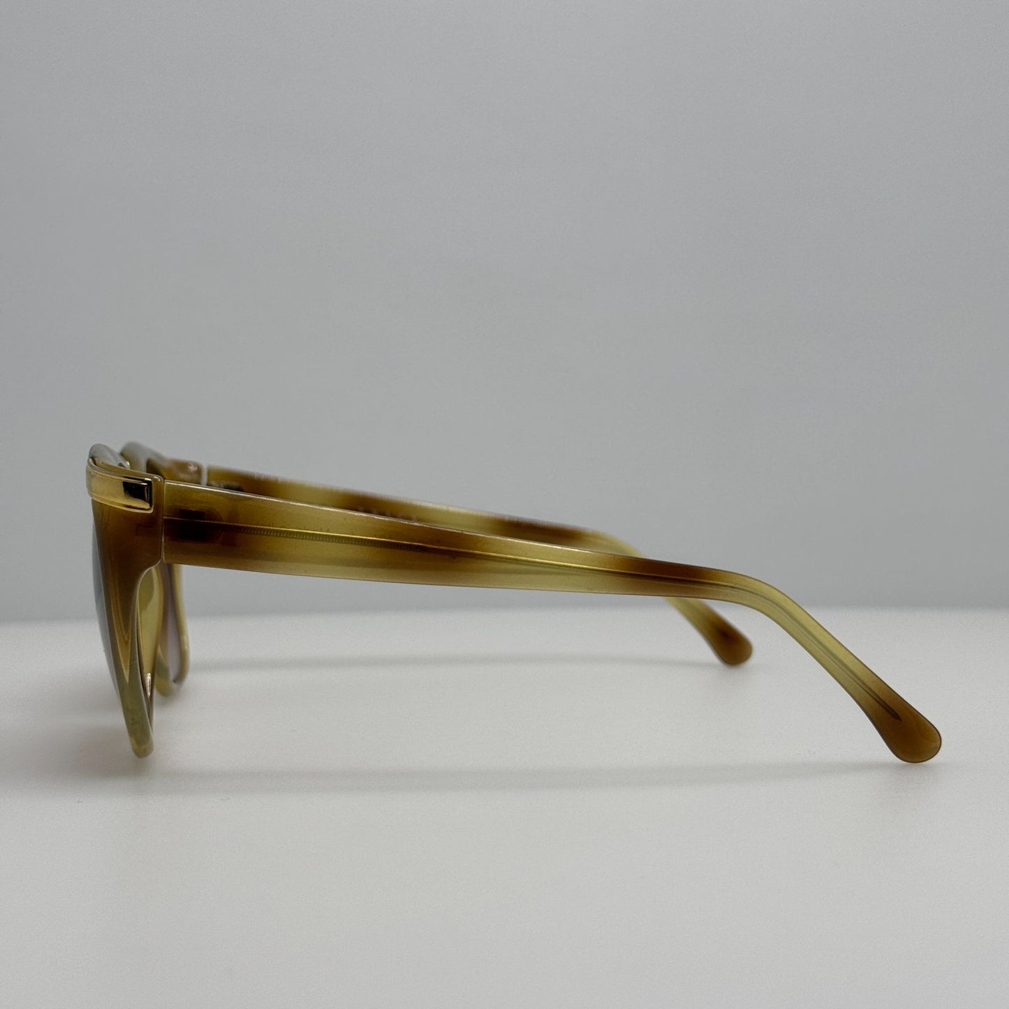 Ellen Tracy Sunglasses D35 121-1 Vintage