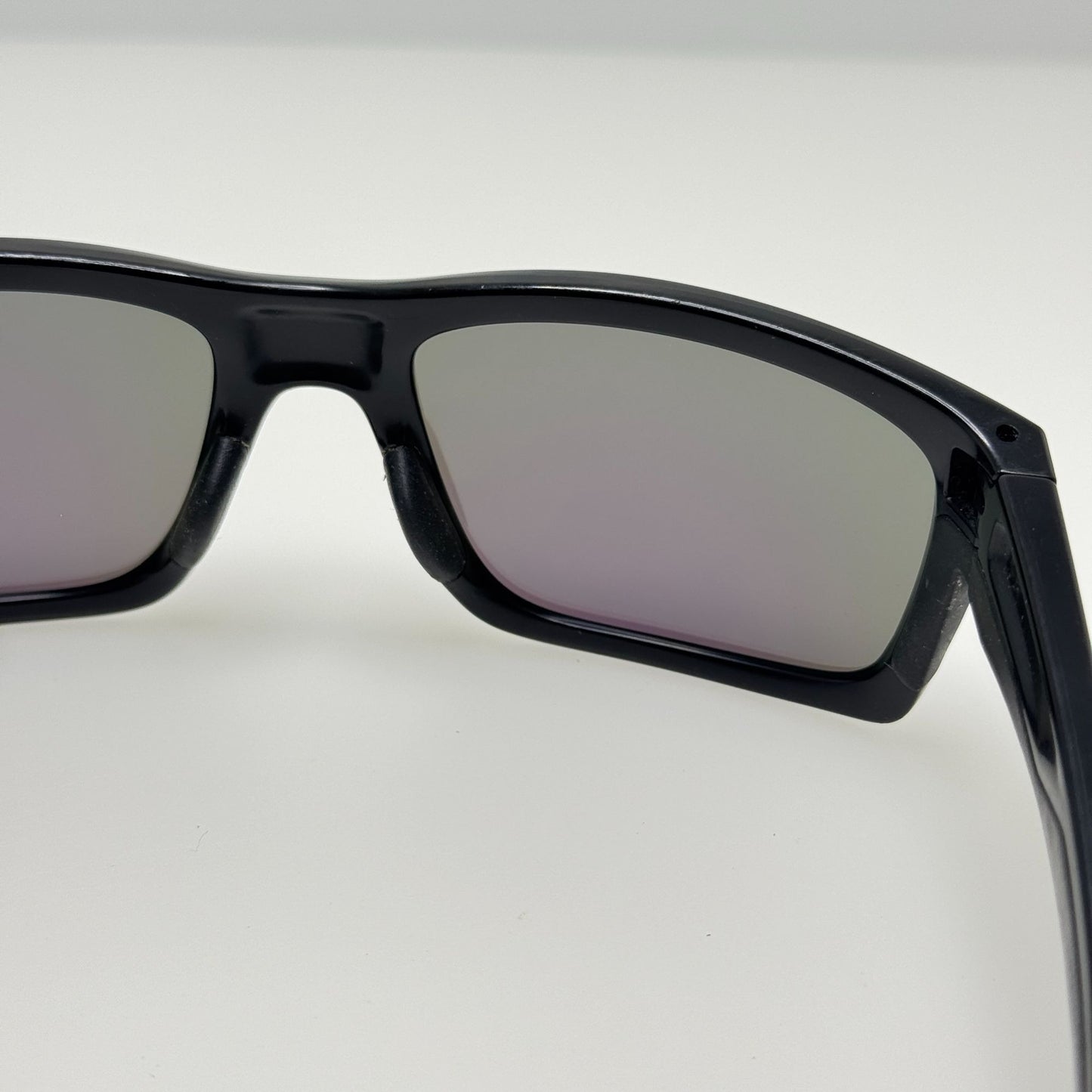 Oakley Sunglasses OO9264-3457 Mainlink Black 57-17-138
