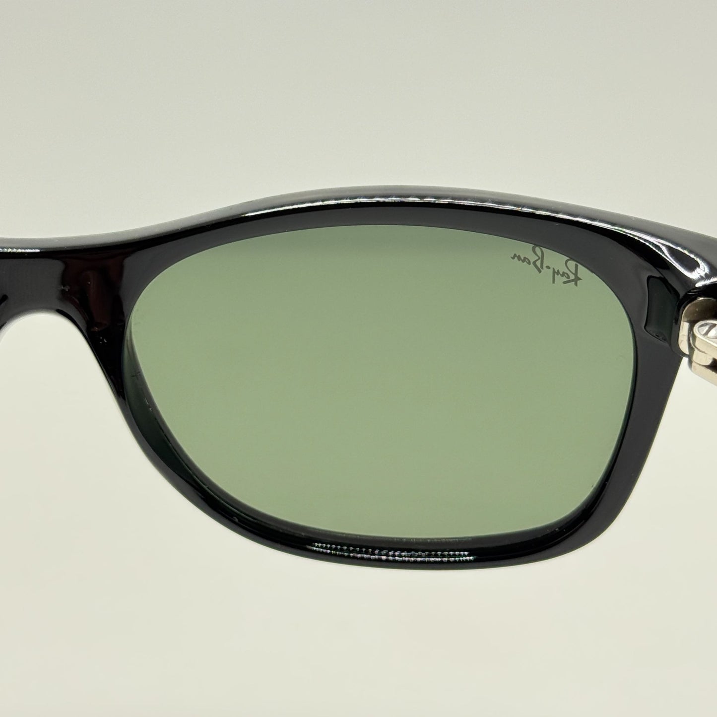 Ray Ban Sunglasses RB 2132 “New Wayfarer” 769 Italy Red Black 55-18
