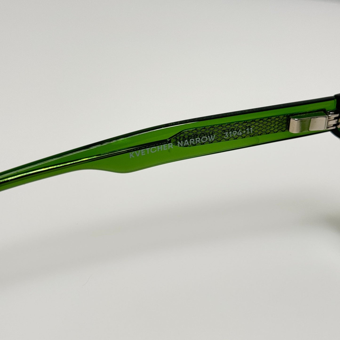 Eyebobs Eyeglasses Eye Glasses Readers 3194 11 Kvetcher Narrow 48-19 +1.75
