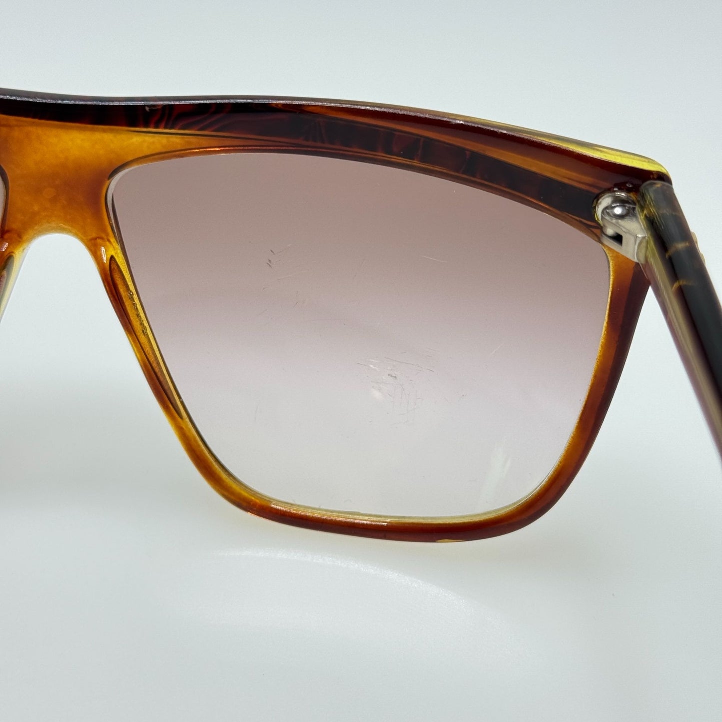 Laura Biagiotti Sunglasses 64-12