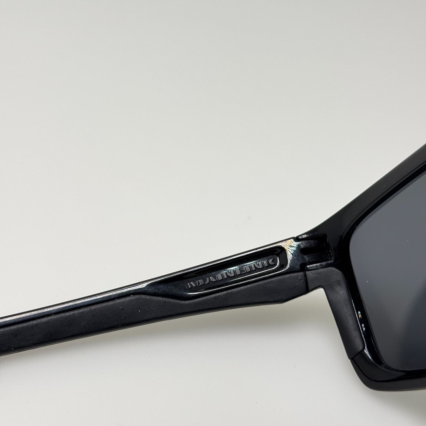 Oakley Sunglasses OO9264-08 Mainlink Black 57-17-138