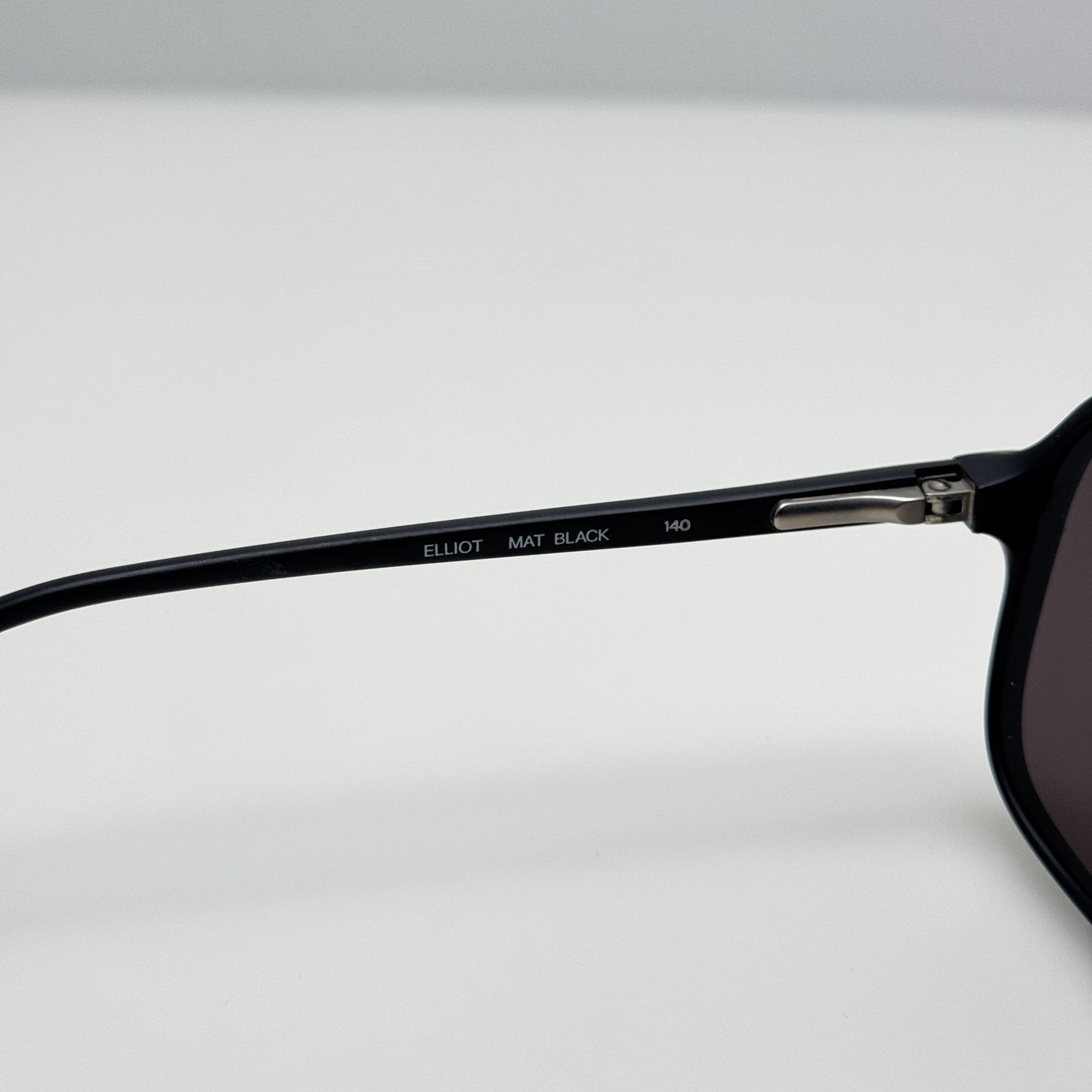 Marchon Eyeglasses Eye Glasses Frames Elliot Mat Black Japan 57-14-140