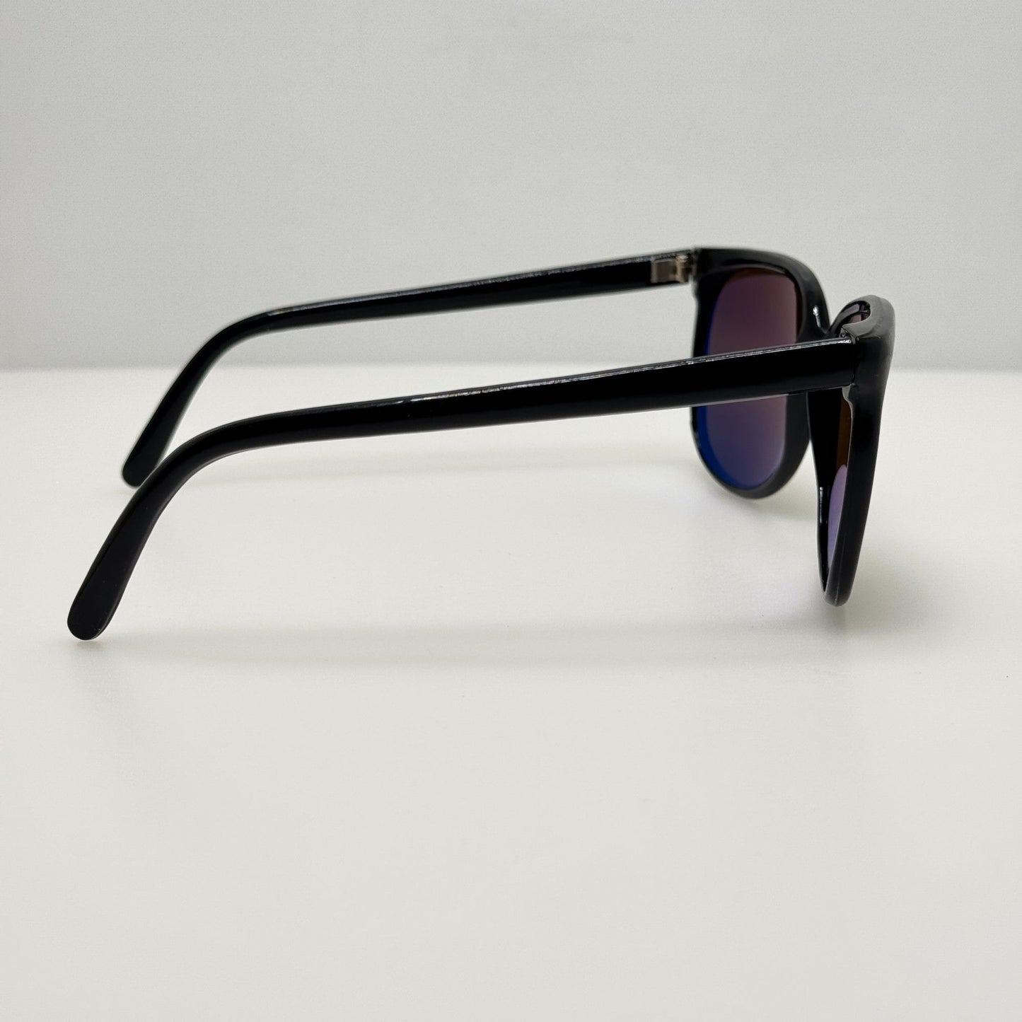 Unbranded Sunglasses Vintage Retro Black Taiwan Glass Lenses