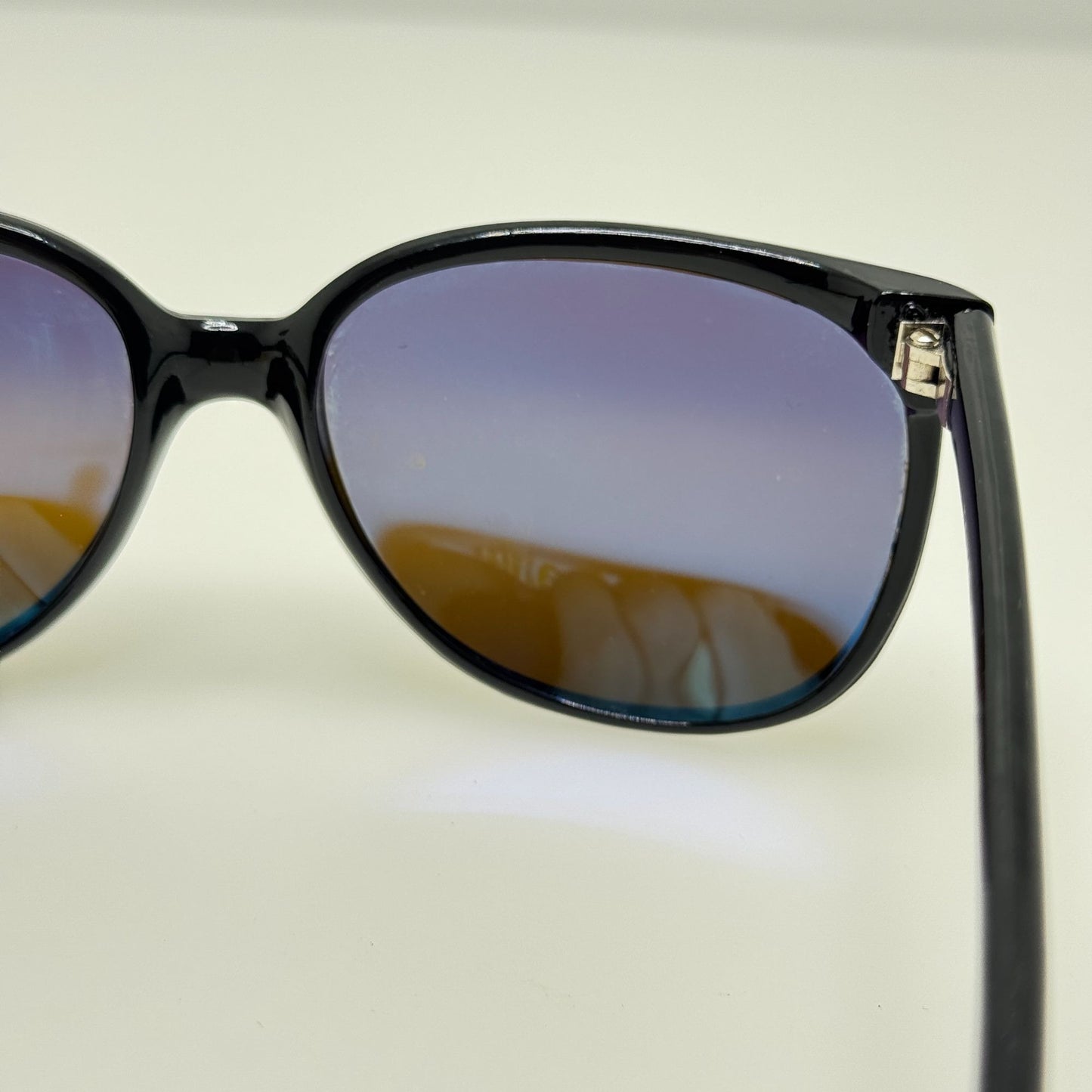 Unbranded Sunglasses Vintage Retro Black Taiwan Glass Lenses