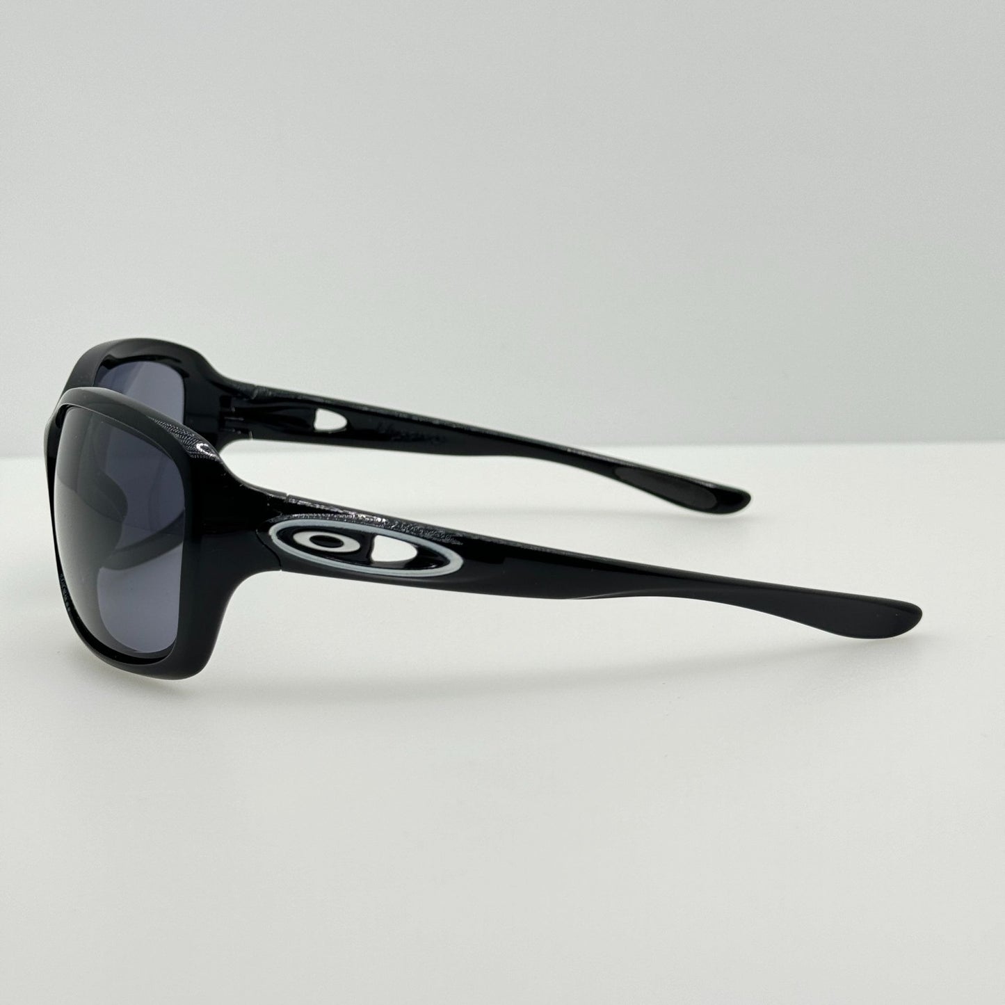 Oakley Sunglasses OO9158-03 Urgency Black 61-15-126
