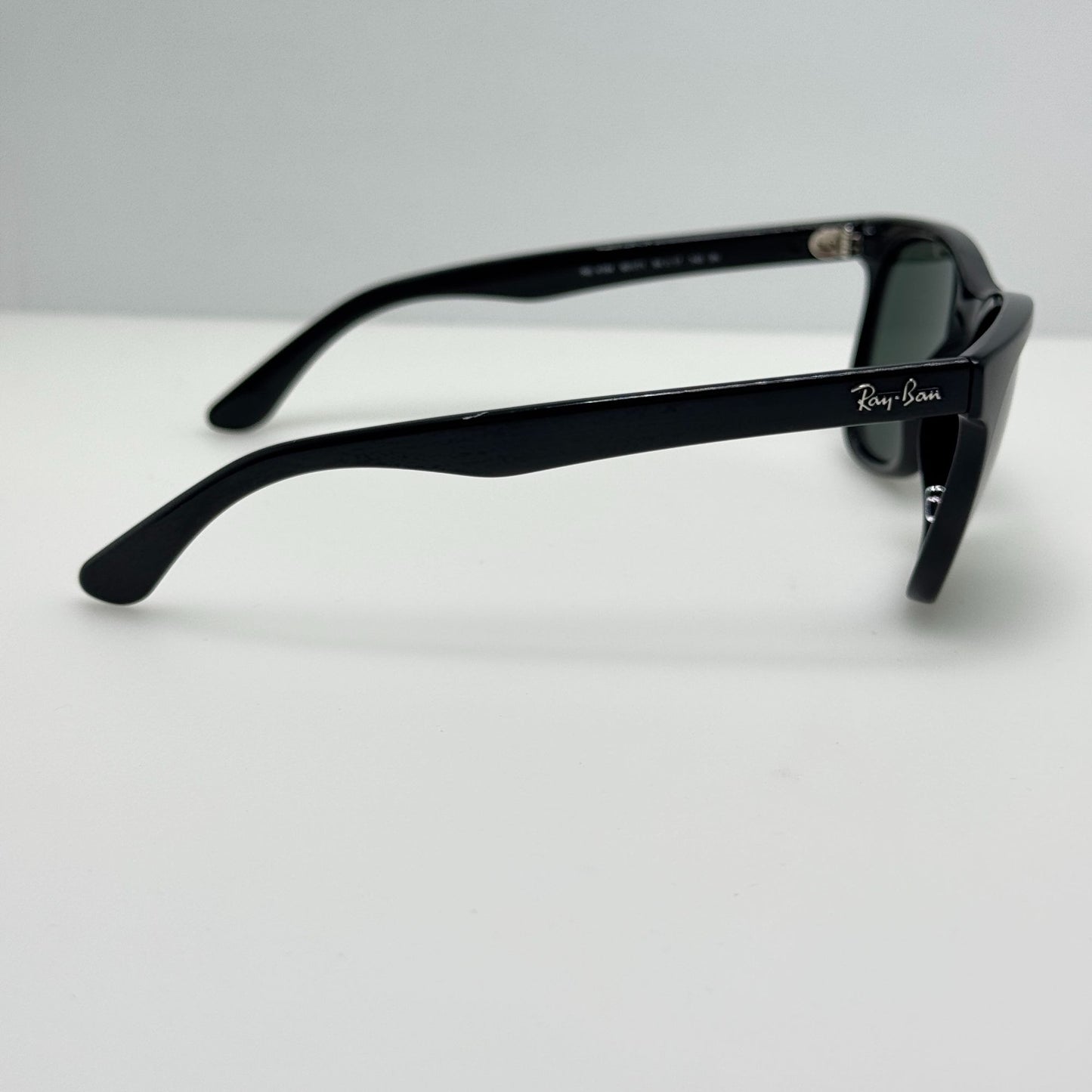 Ray Ban Sunglasses RB 4184 601/71 Black Brazil 54-17-145 B