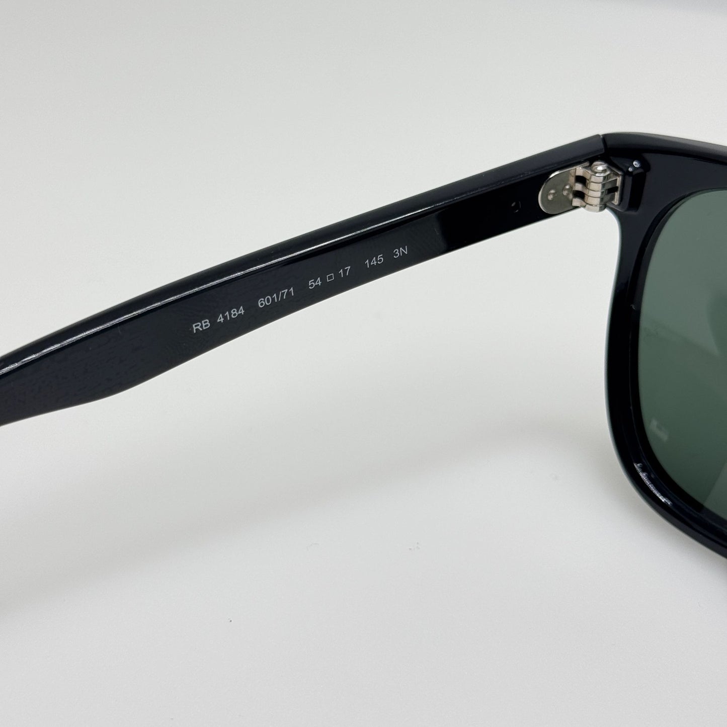 Ray Ban Sunglasses RB 4184 601/71 Black Brazil 54-17-145 B