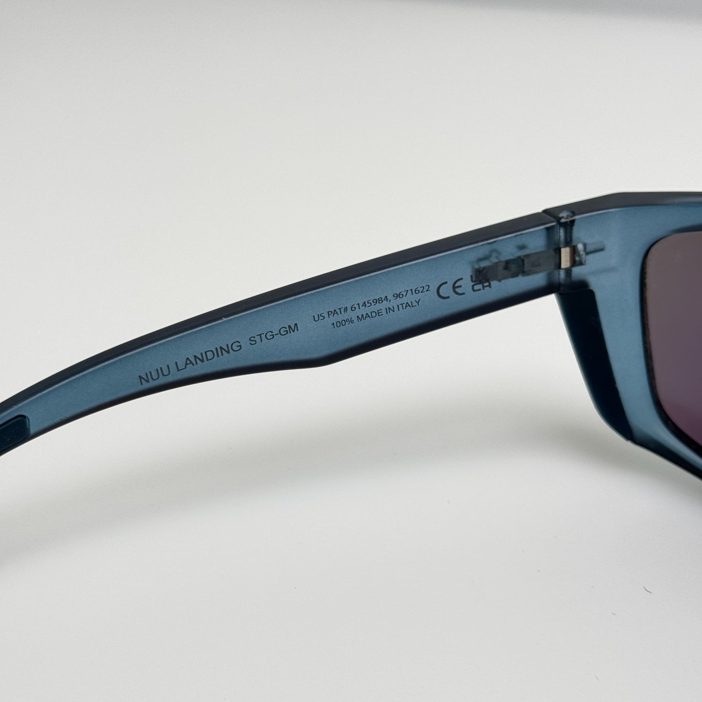 Maui Jim Sunglasses MJ-869-03 Nuu Landing 62-18-123 Read Description